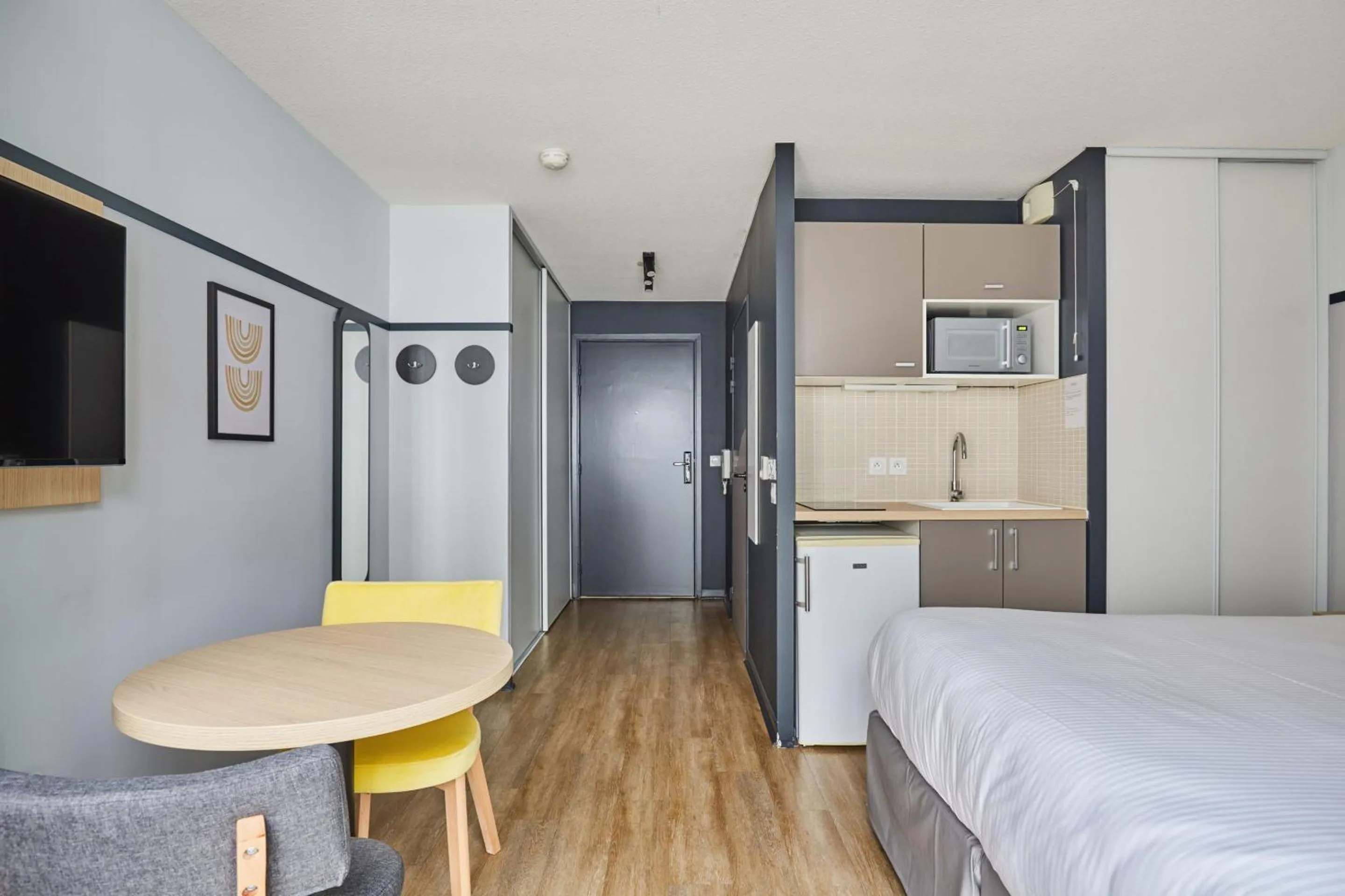 Bed in Appart'hôtel Odalys City - Lyon Centre Confluence