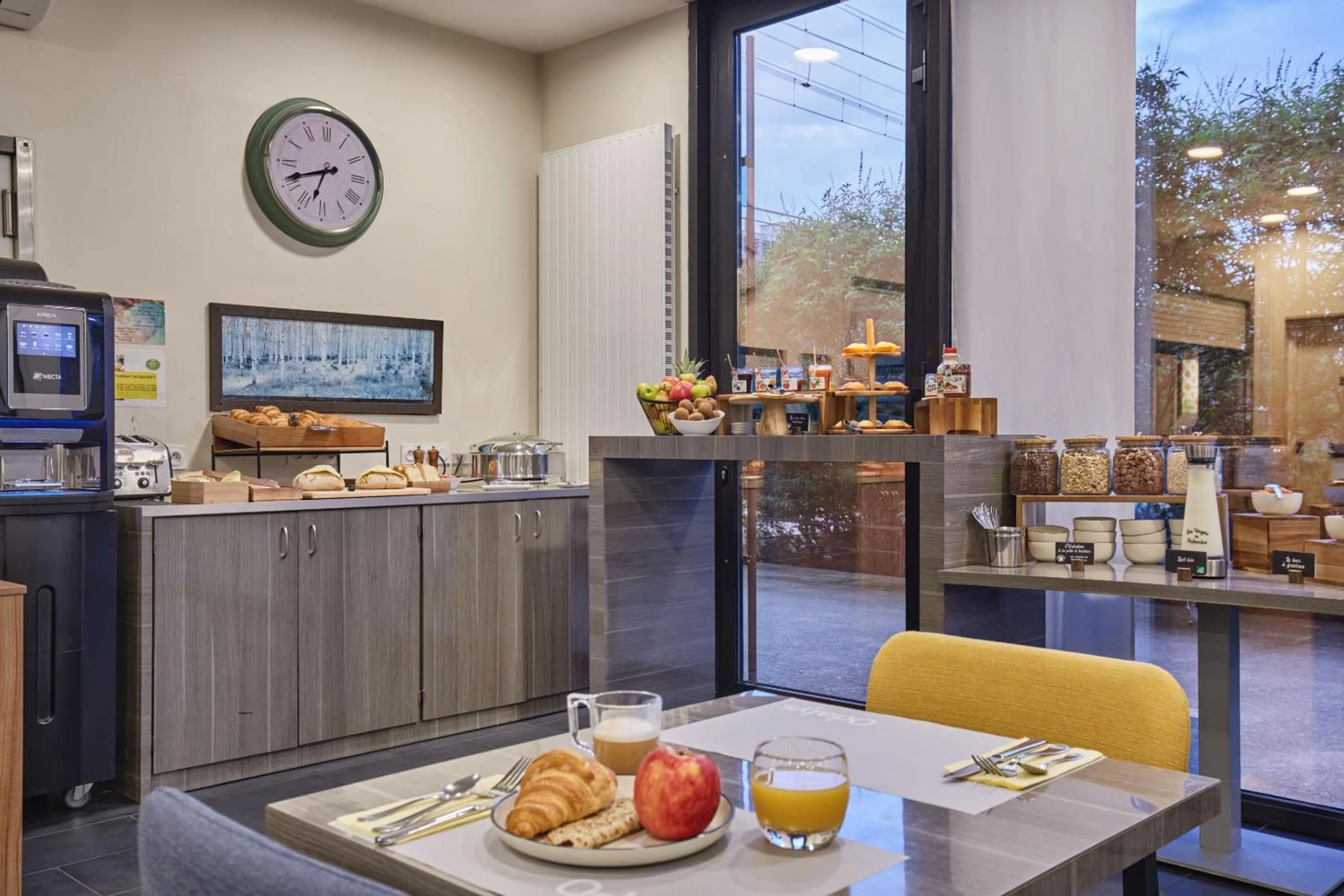 Coffee/tea facilities in Appart'hôtel Odalys City - Lyon Centre Confluence