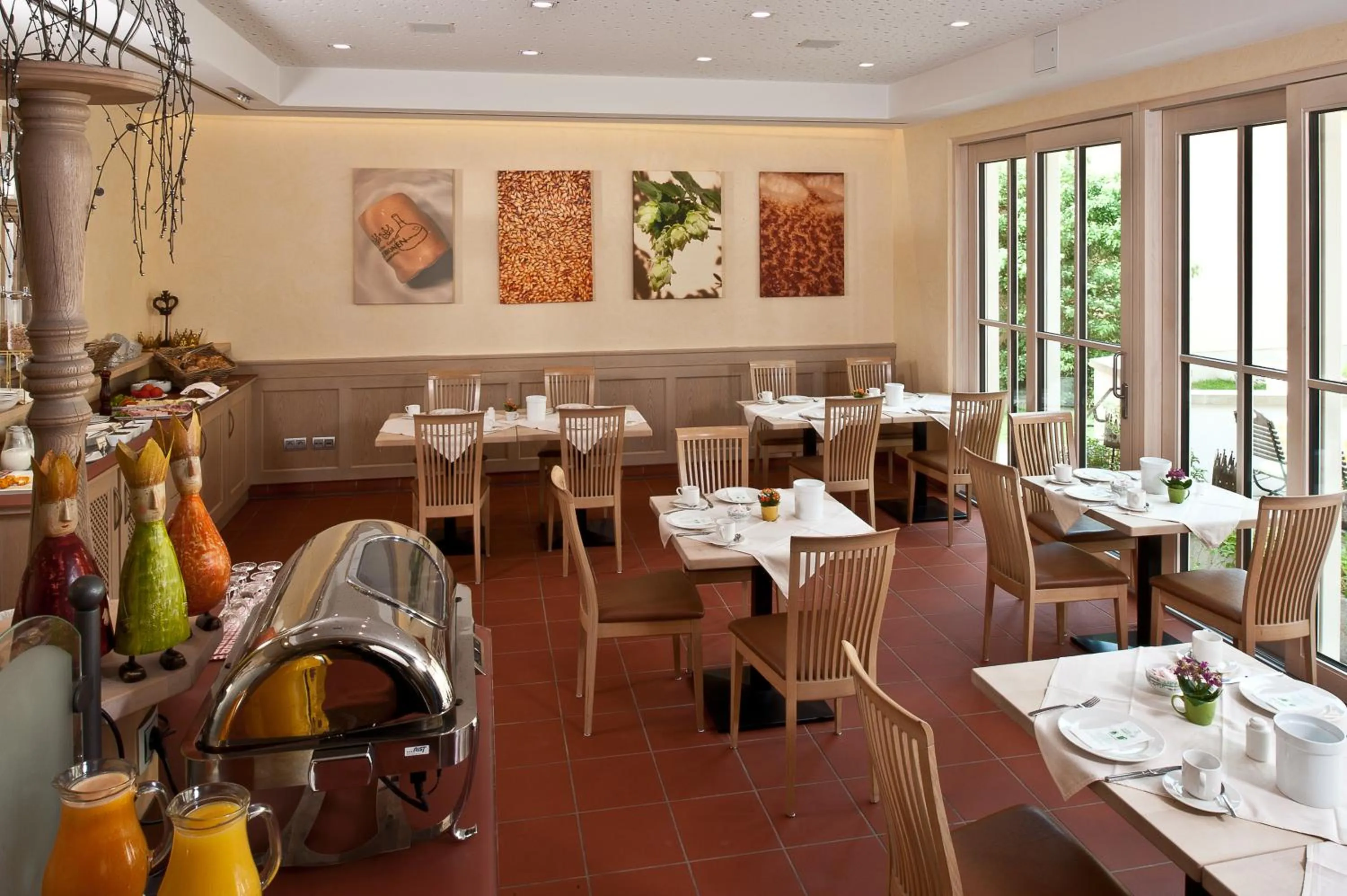 Restaurant/places to eat in Hotel & Brauereigasthof Drei Kronen