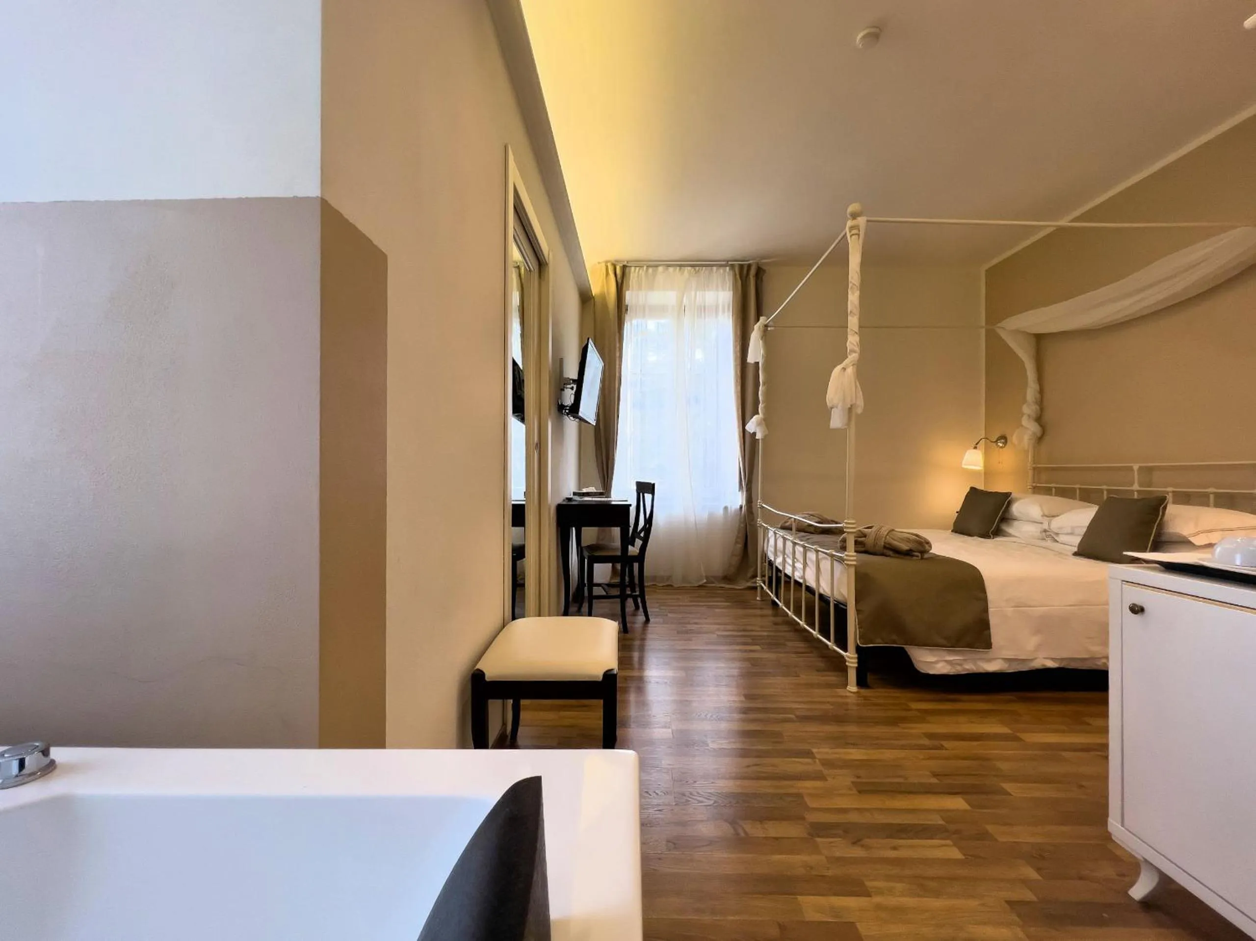 Bed in Grand Hotel Impero - Wellness & Exclusive SPA