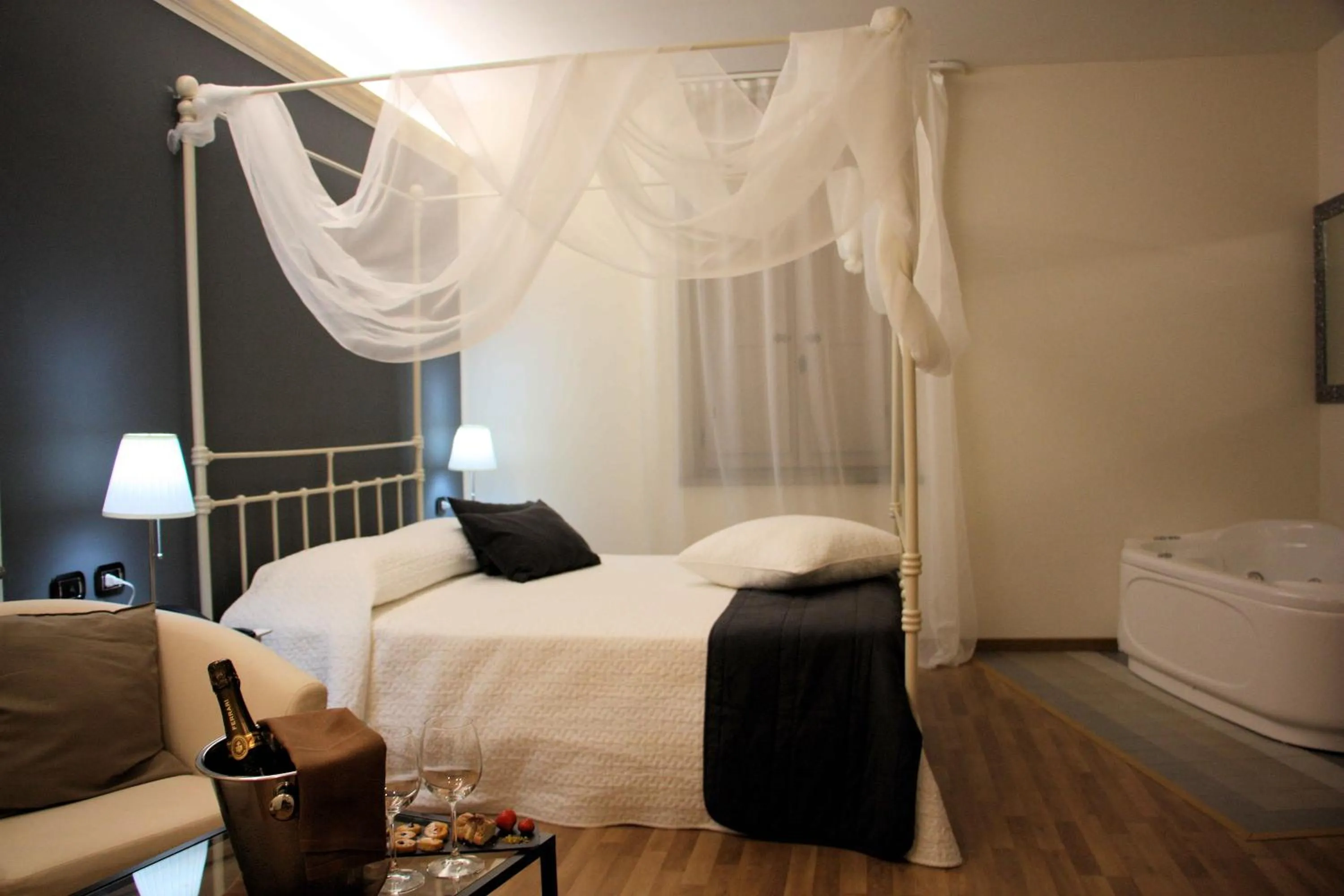 Photo of the whole room, Bed in Grand Hotel Impero - Wellness & Exclusive SPA