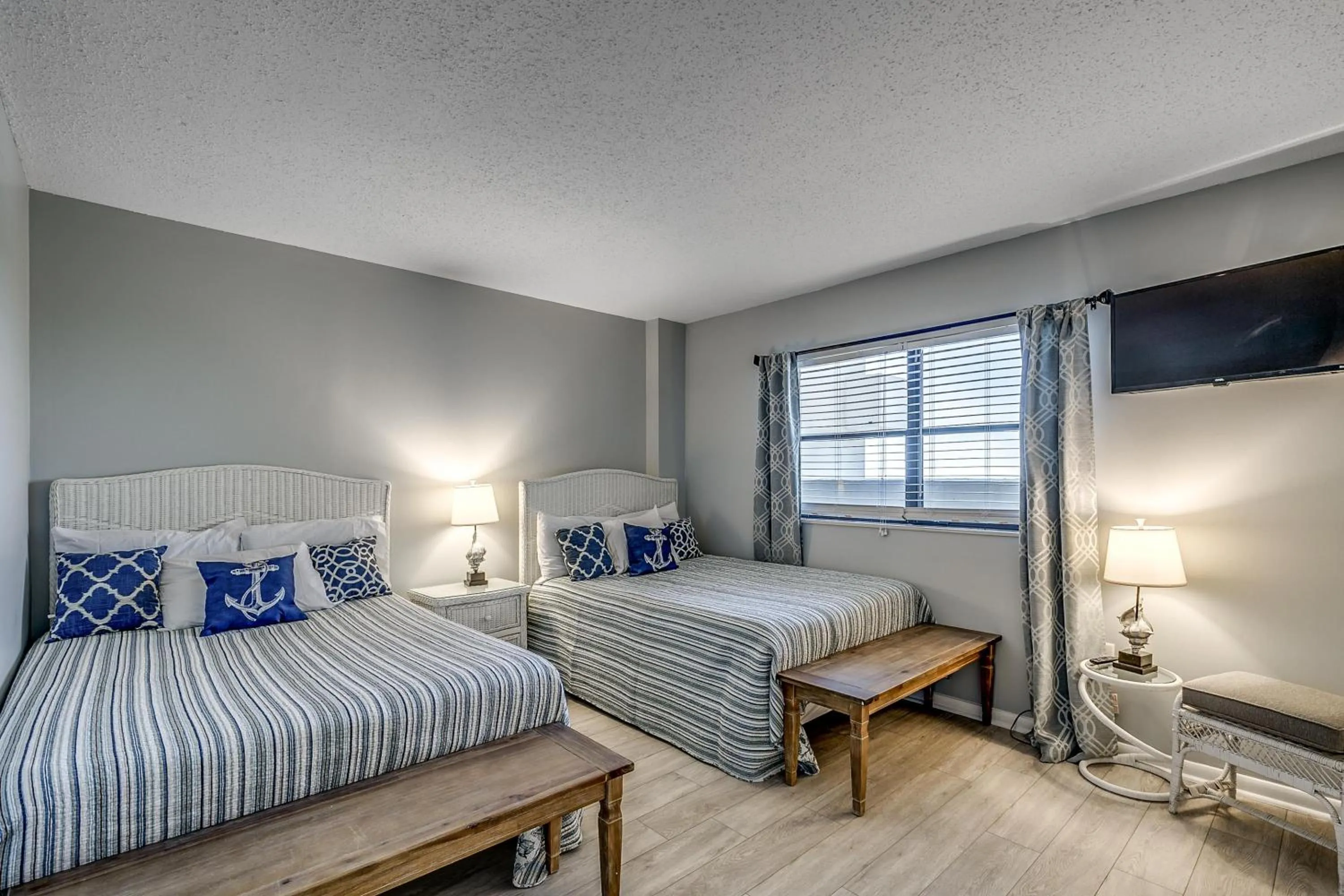 Bed in Arcadian 12CD