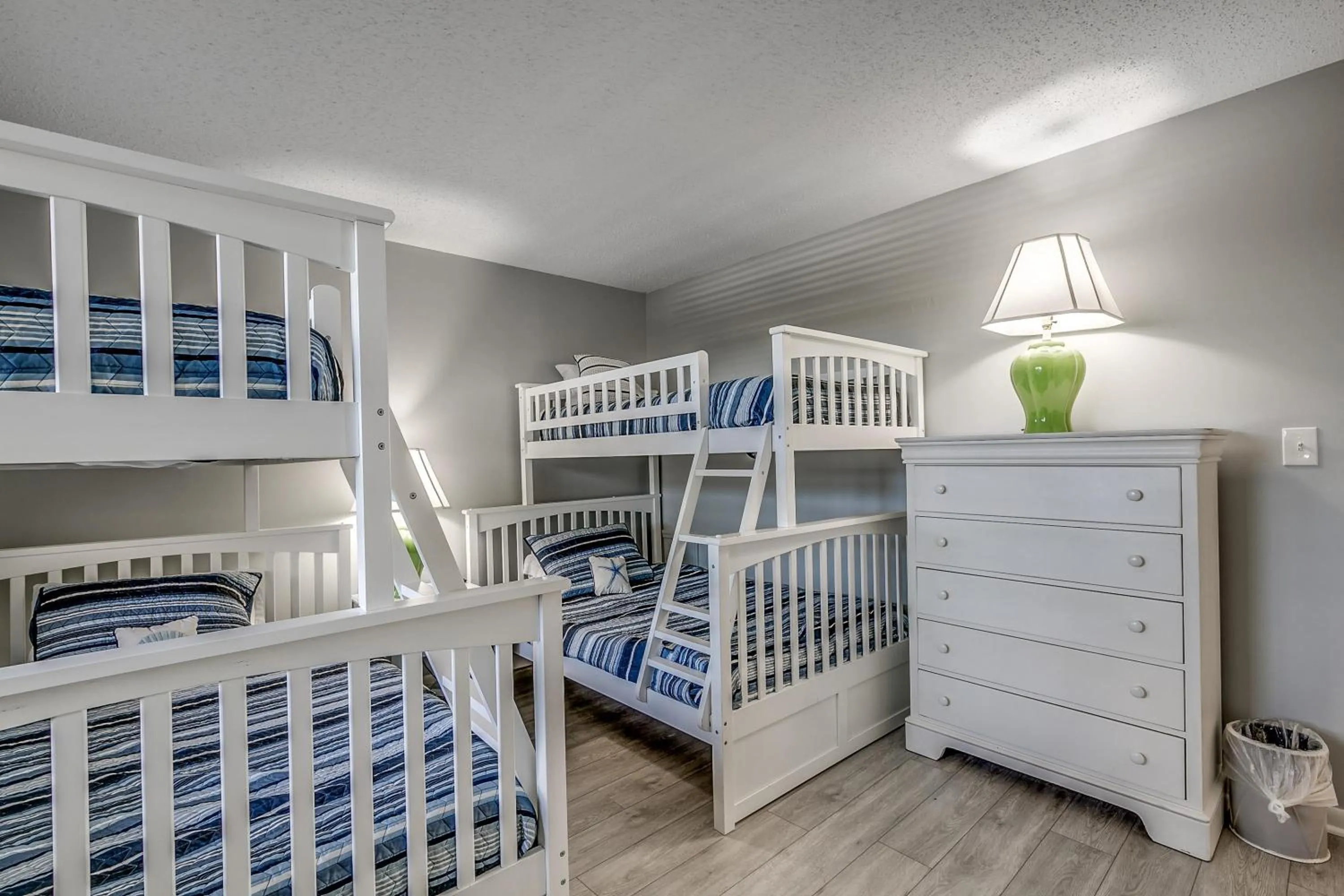 Bed in Arcadian 12CD