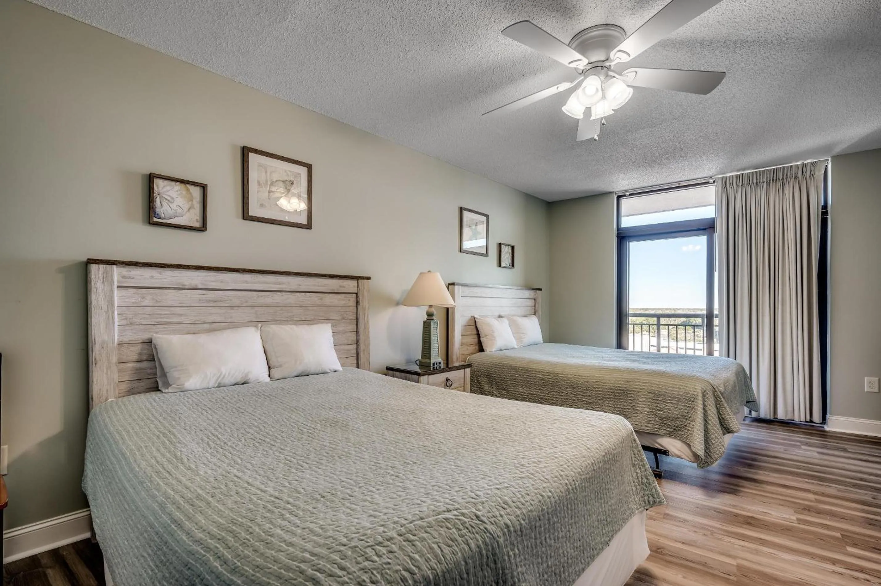 Bed in South Wind 1101