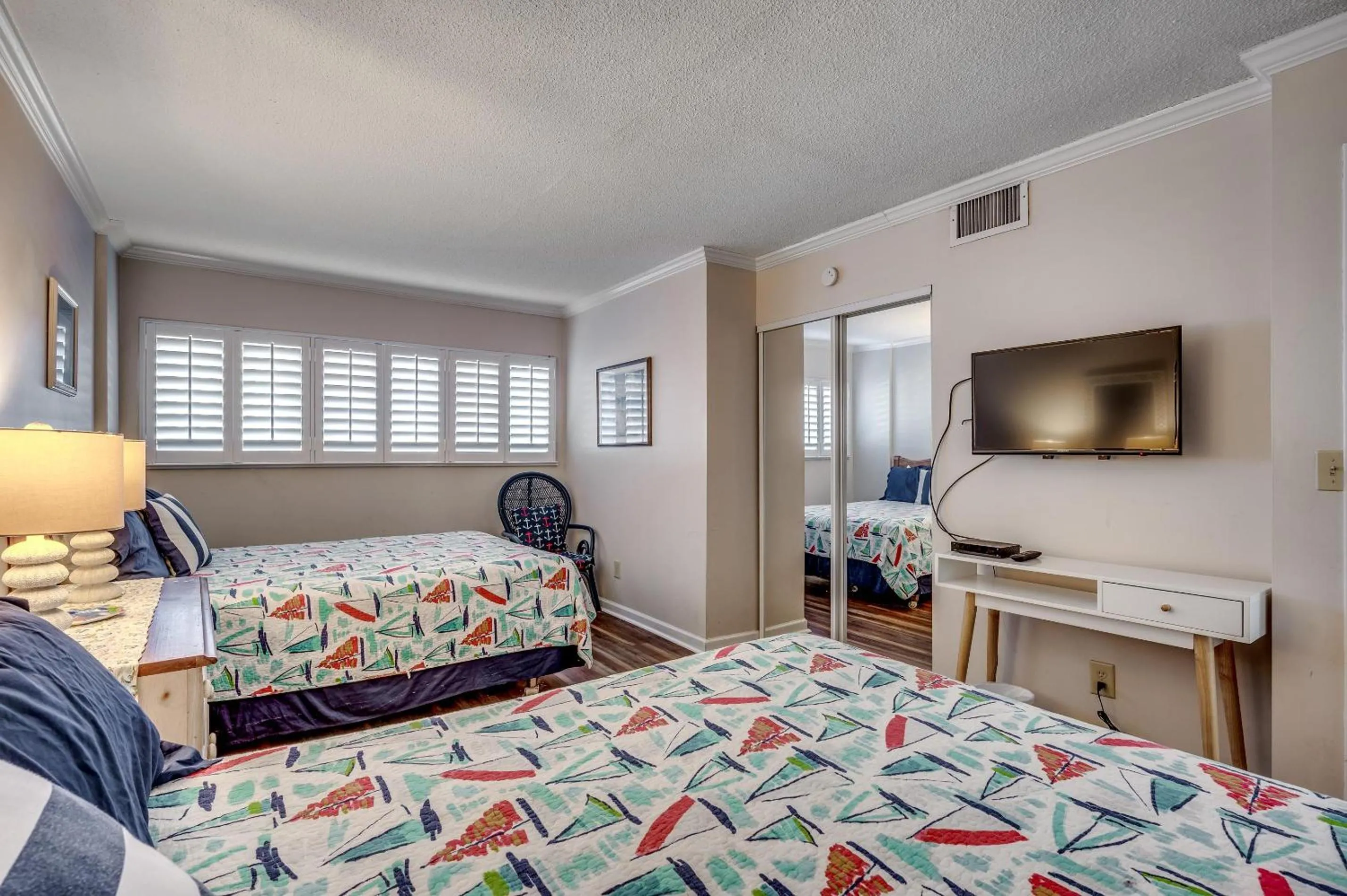Bed in Carolina Dunes 304