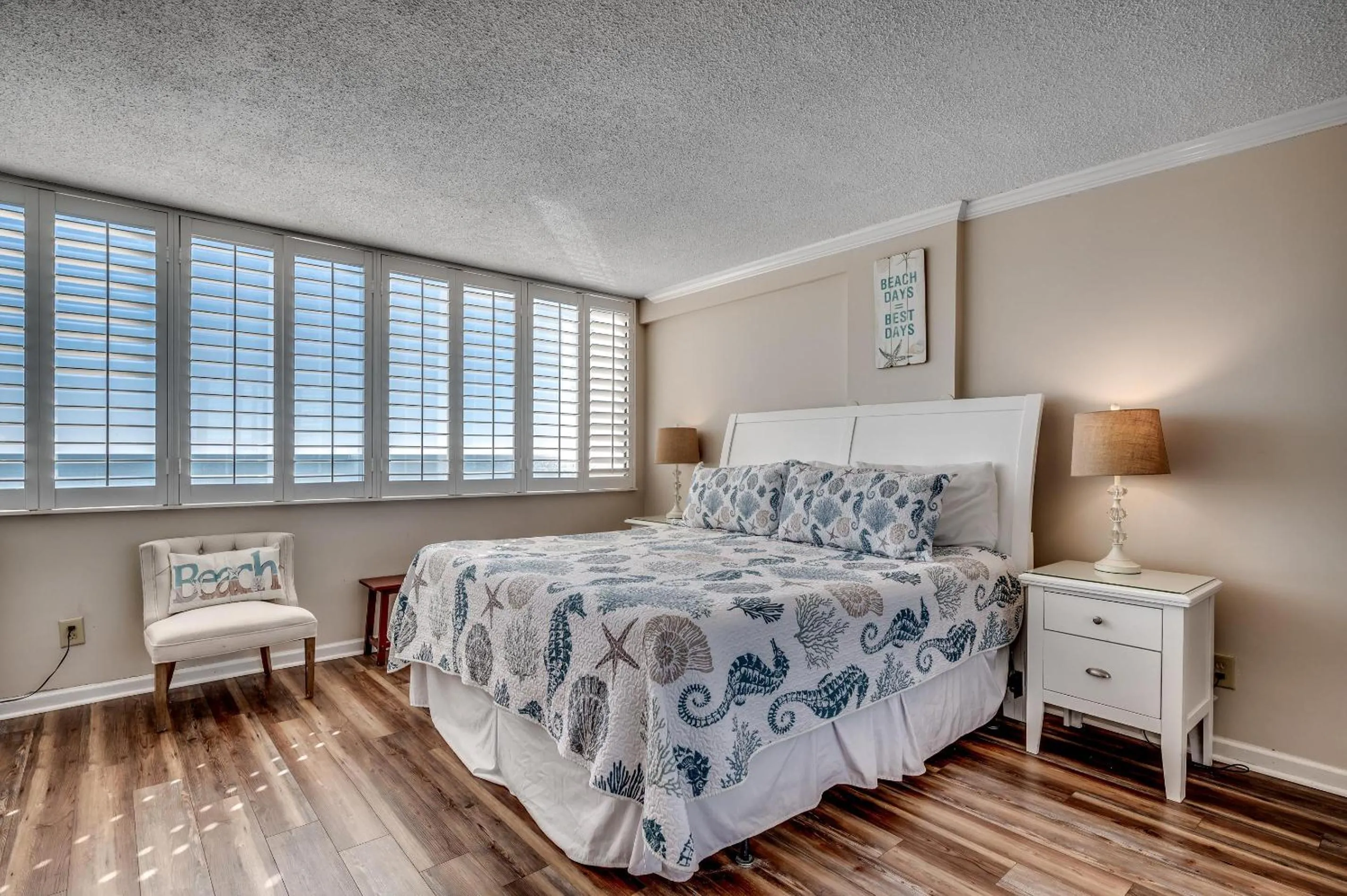 Bed in Carolina Dunes 304