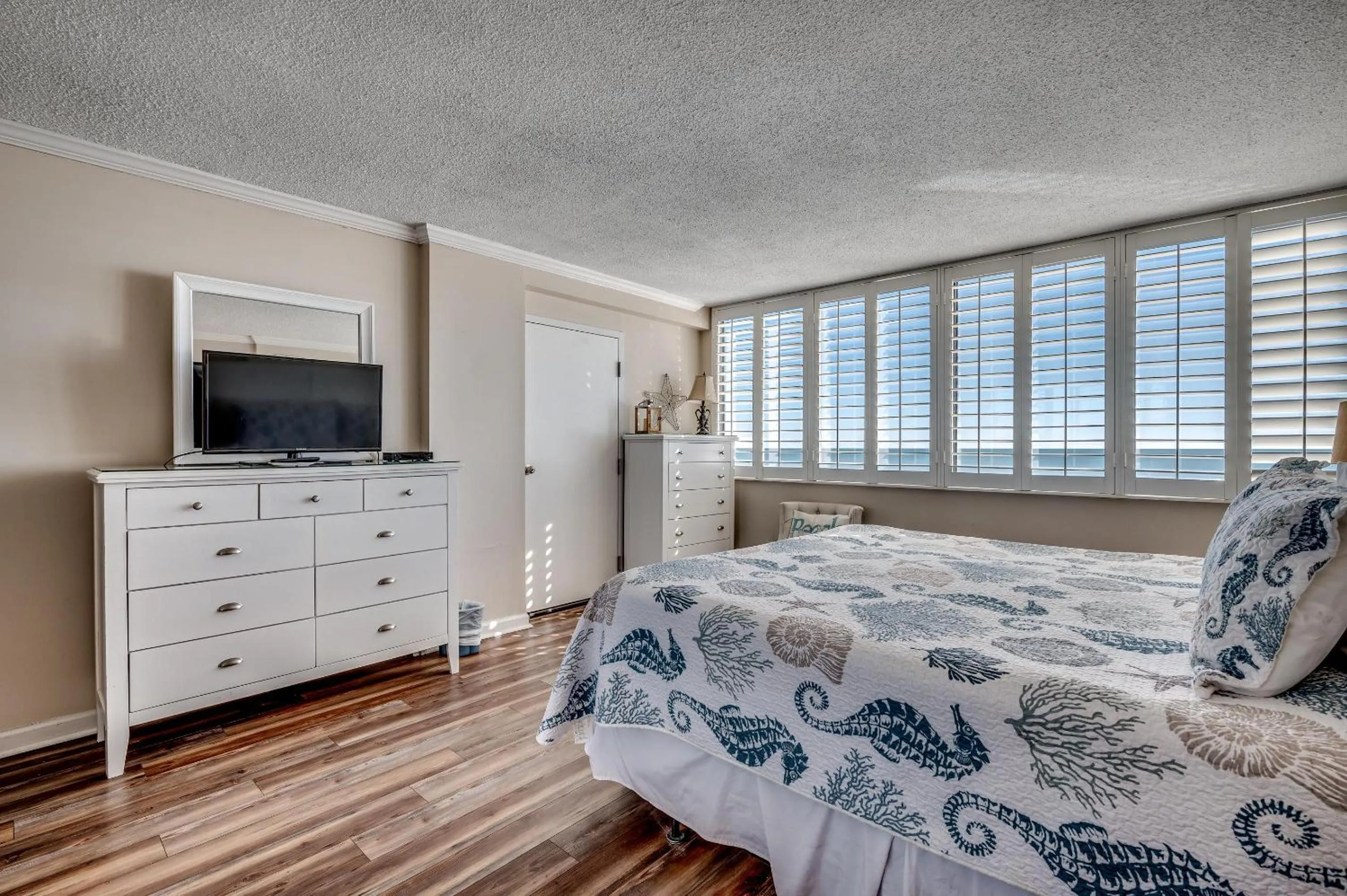 Bed in Carolina Dunes 304