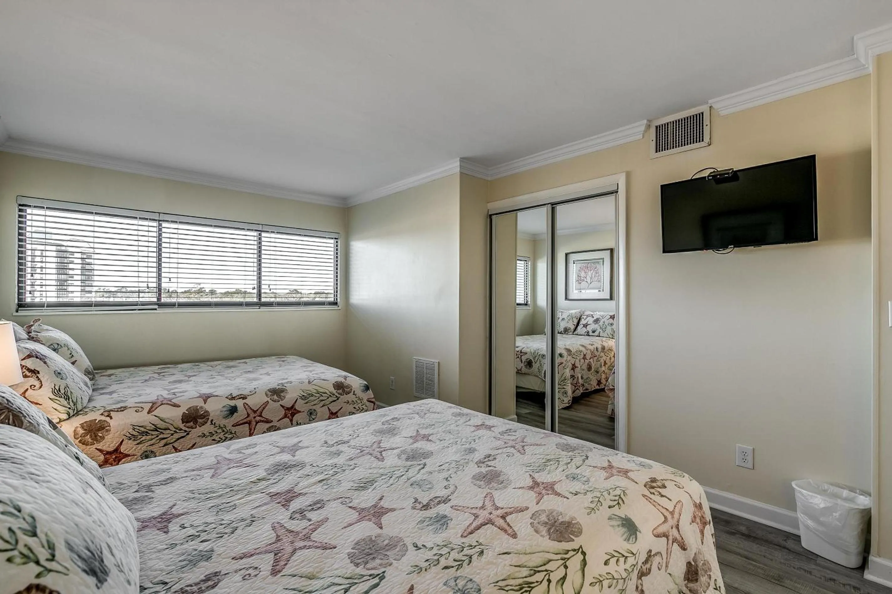 Bed in Carolina Dunes 502