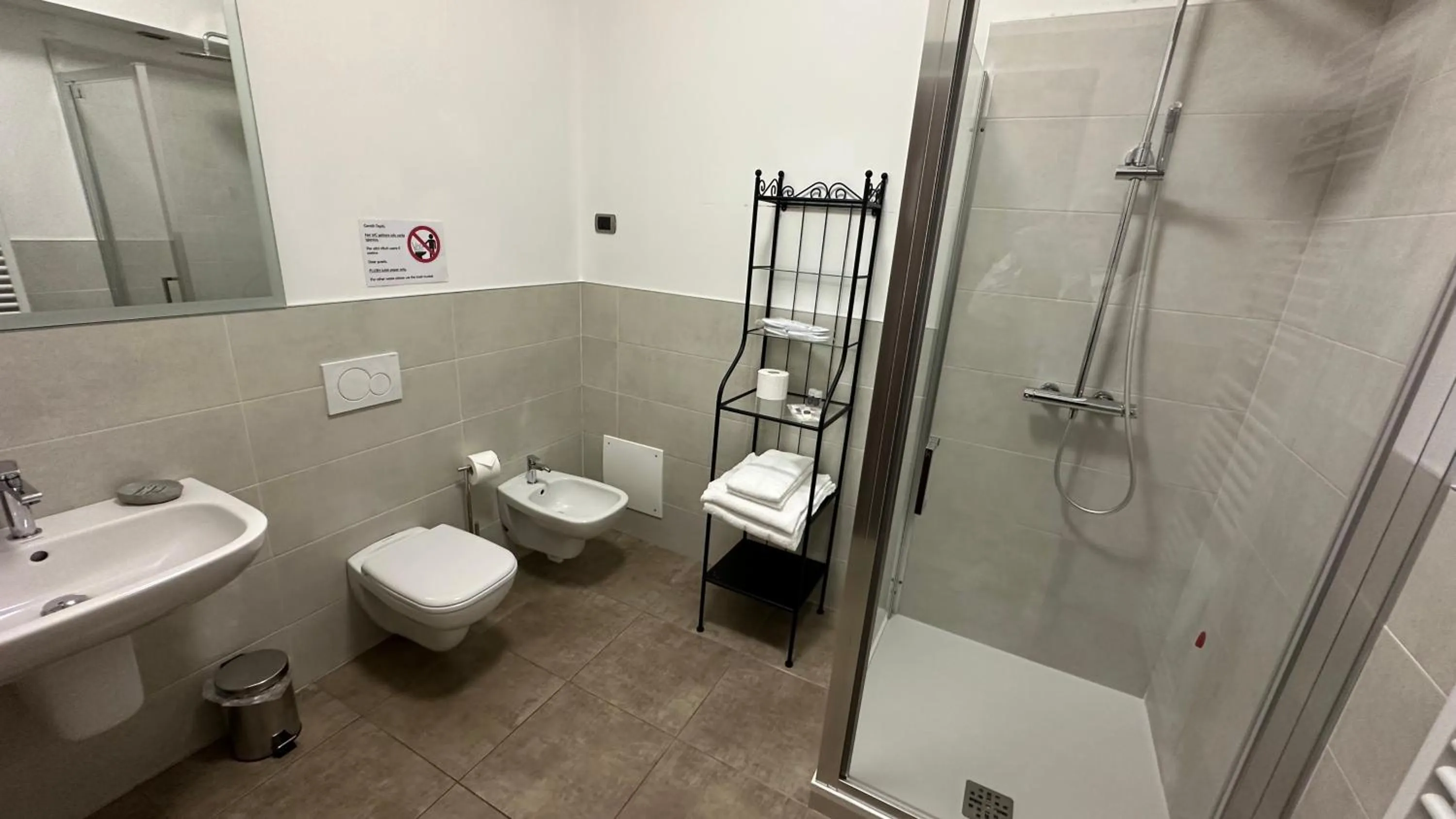 Shower in 10 Minutes B&B Bed & Breakfast