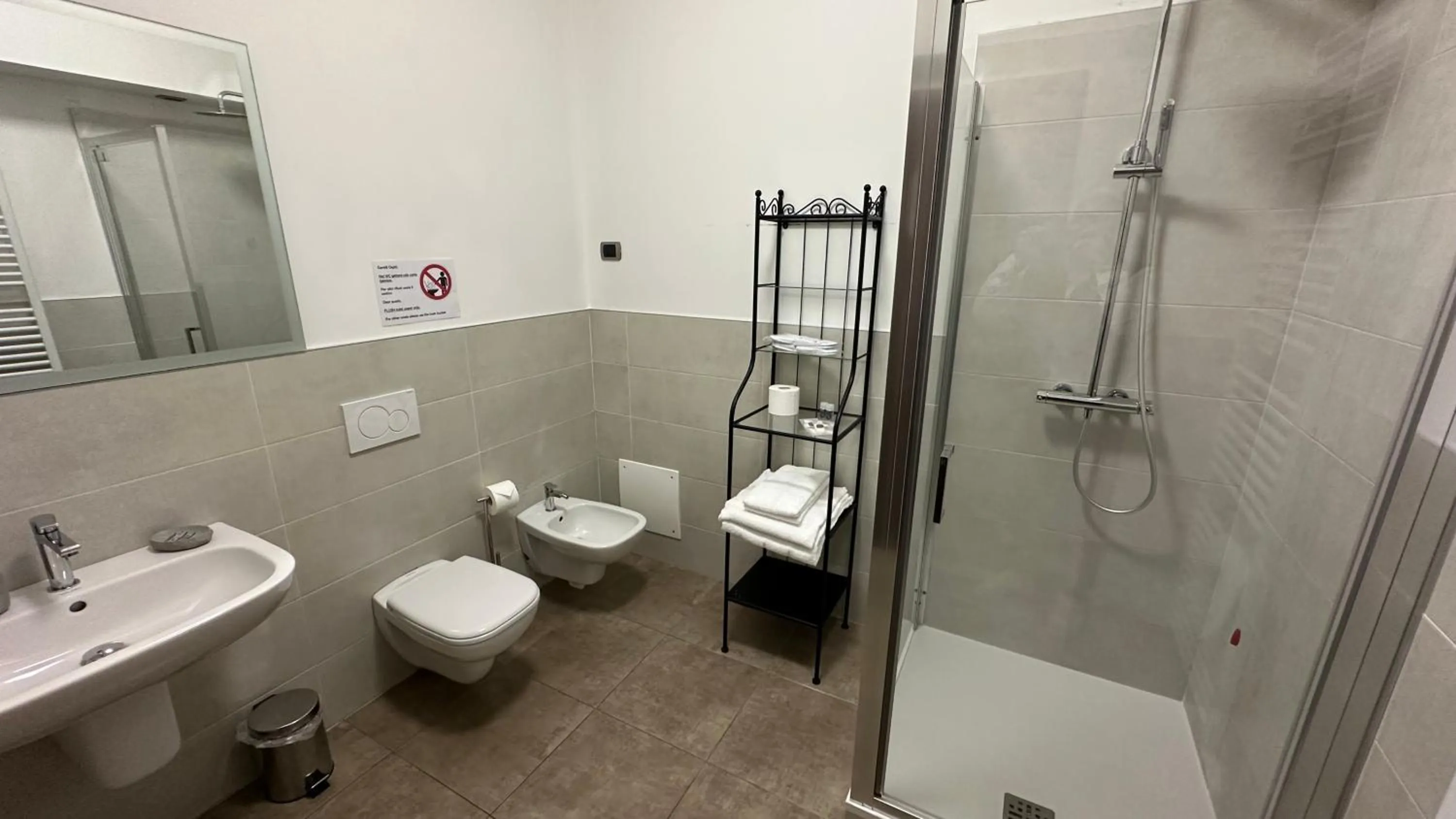 Shower in 10 Minutes B&B Bed & Breakfast