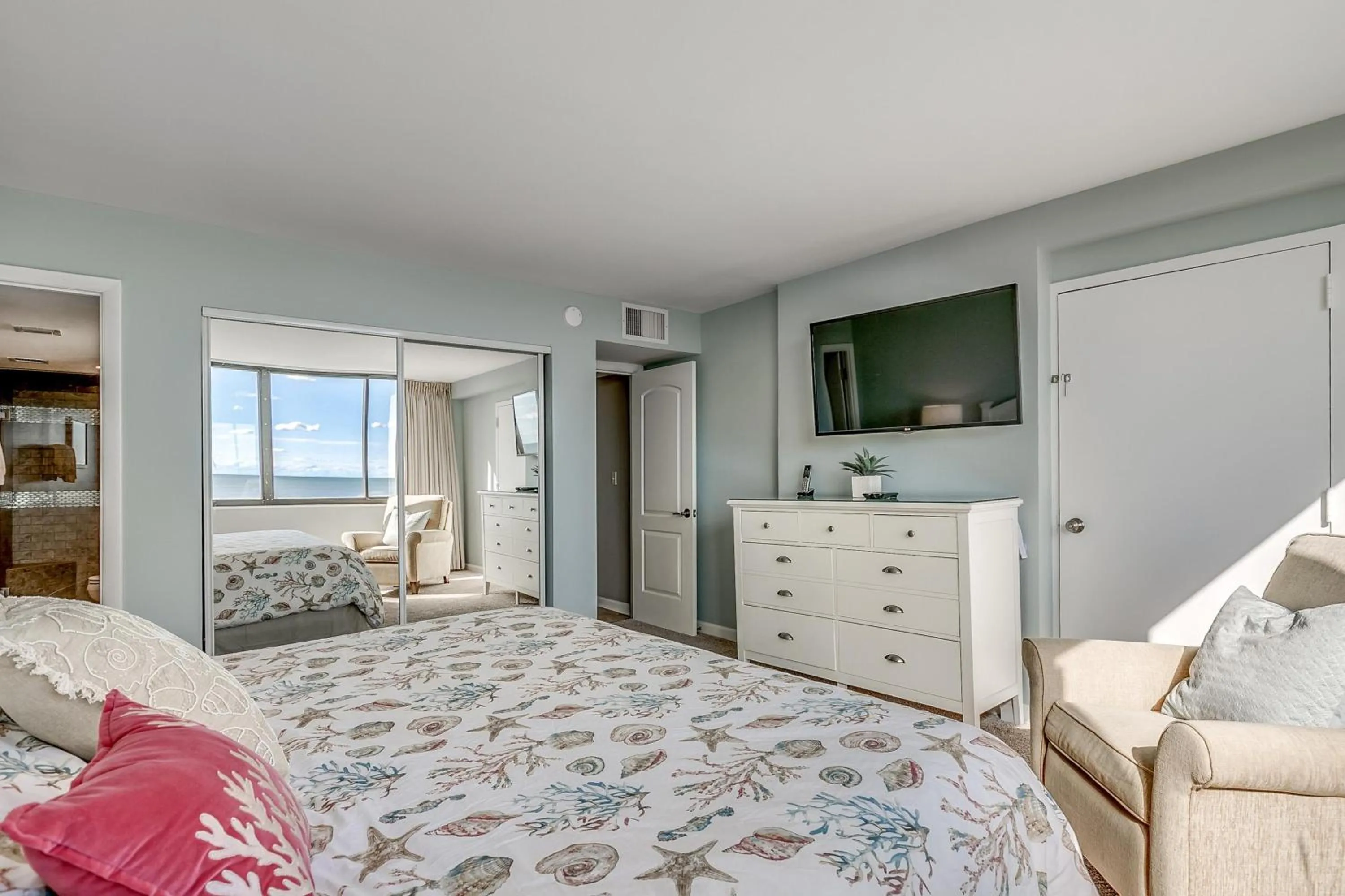 Bed in Carolina Dunes 106