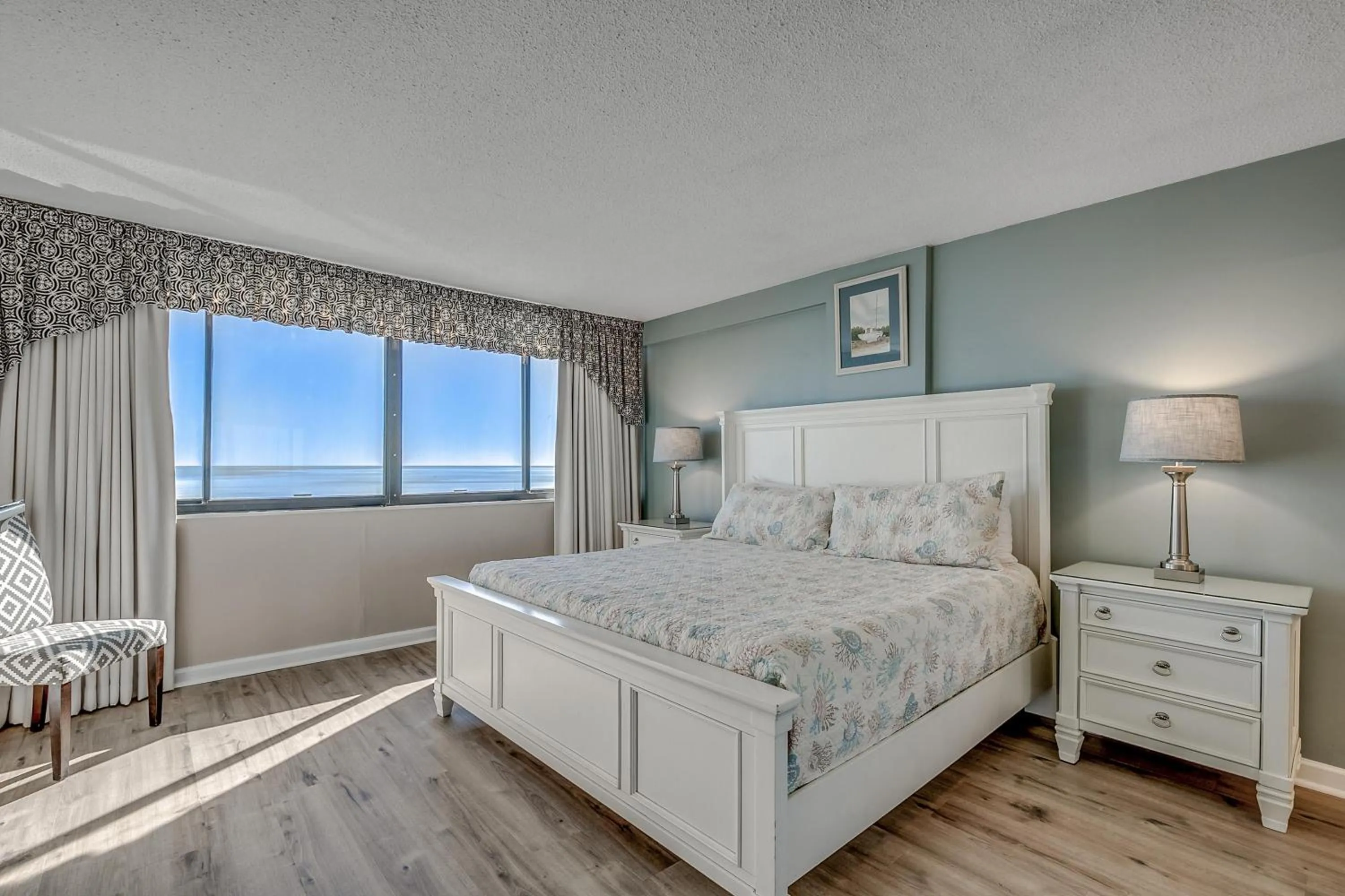 Bed in Carolina Dunes - 404