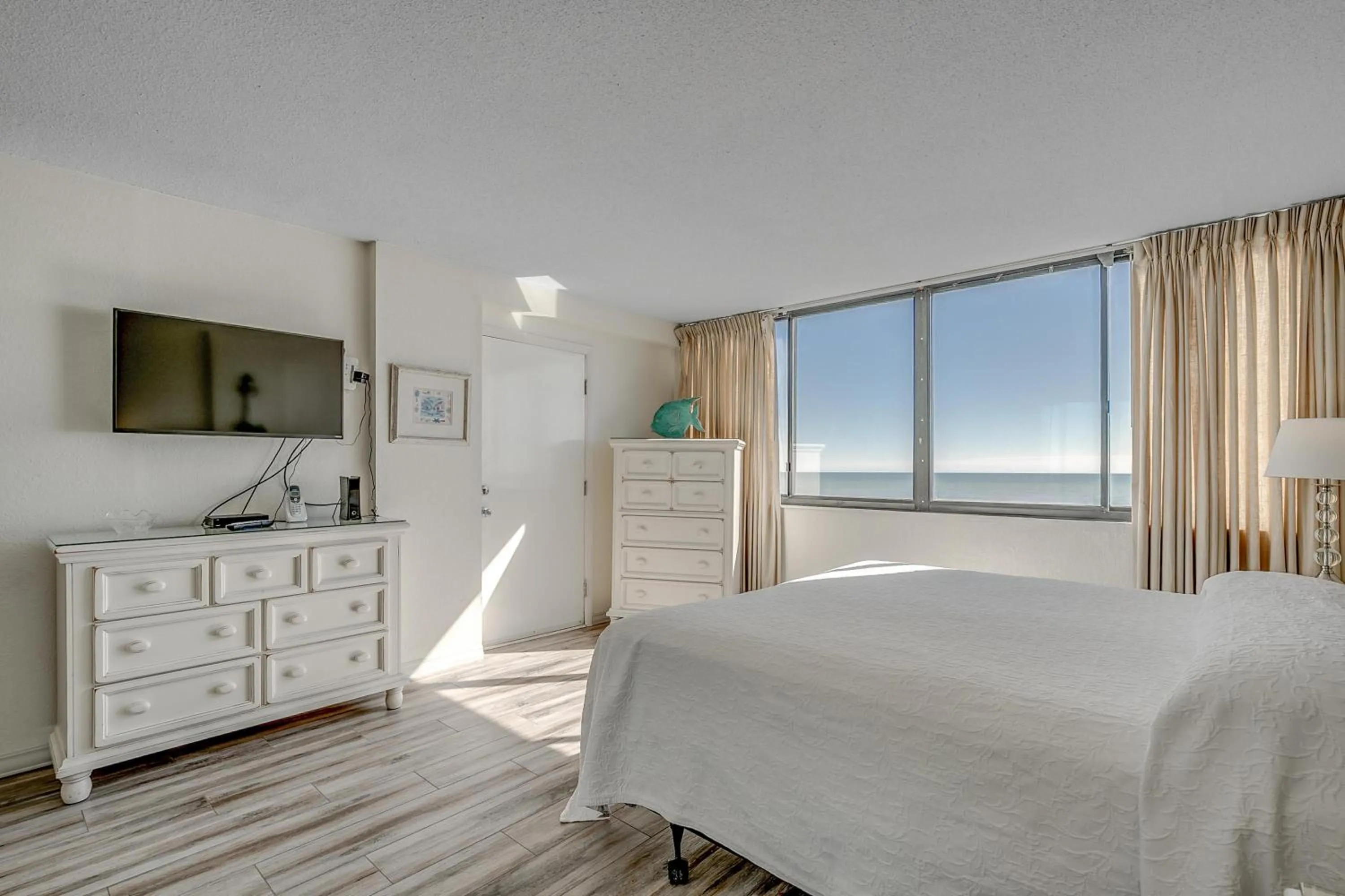 Bed in Carolina Dunes 302