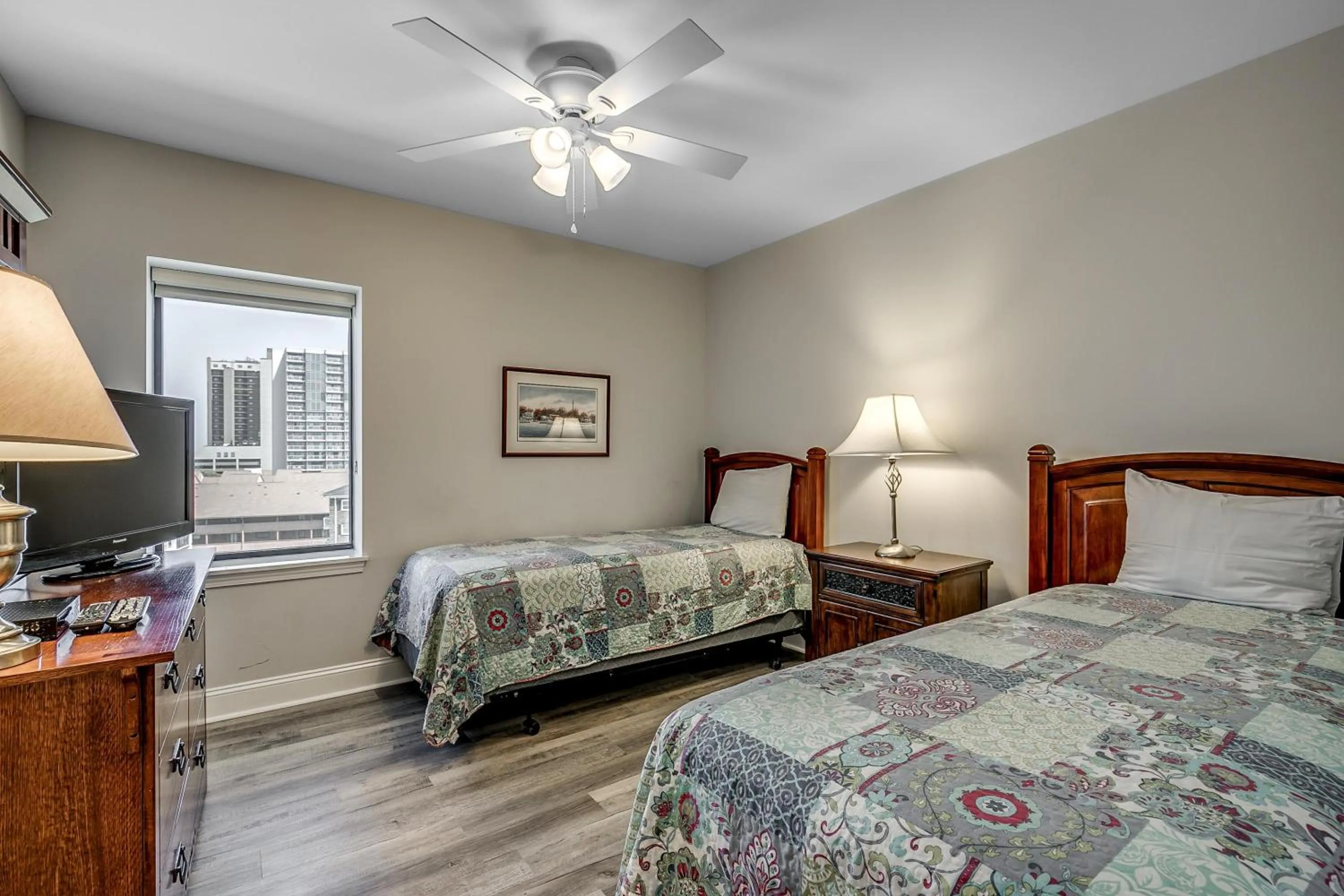 Bed in South Wind 701