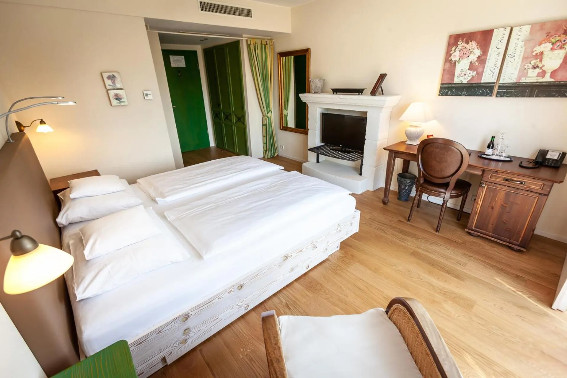 Photo of the whole room, Bed in Hotel Hirschen in Freiburg-Lehen