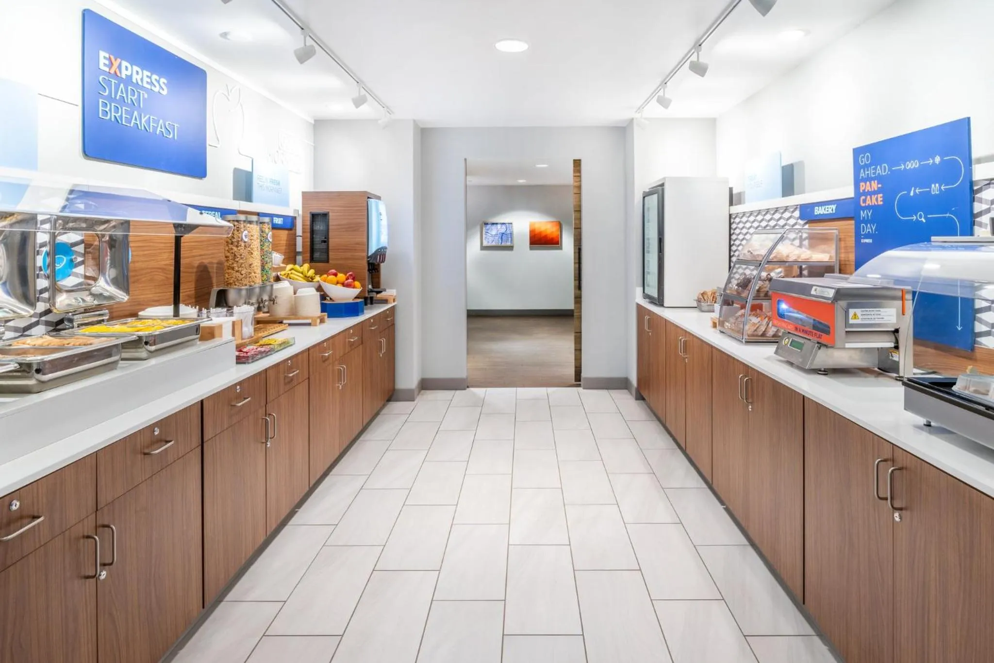 Breakfast in Holiday Inn Express - Colorado Springs - First & Main by IHG