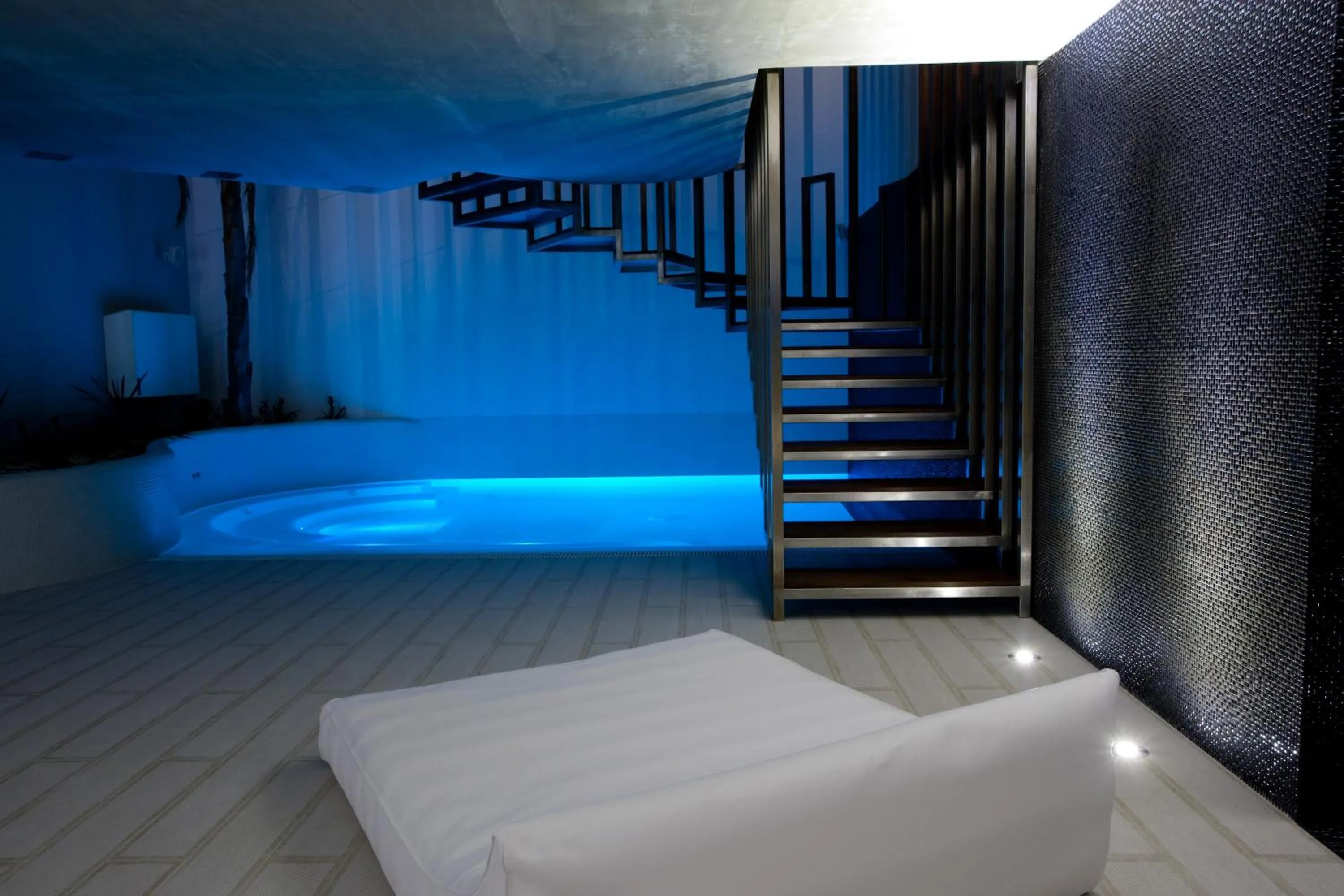 Decorative detail, Bed in Mood - Private Suites