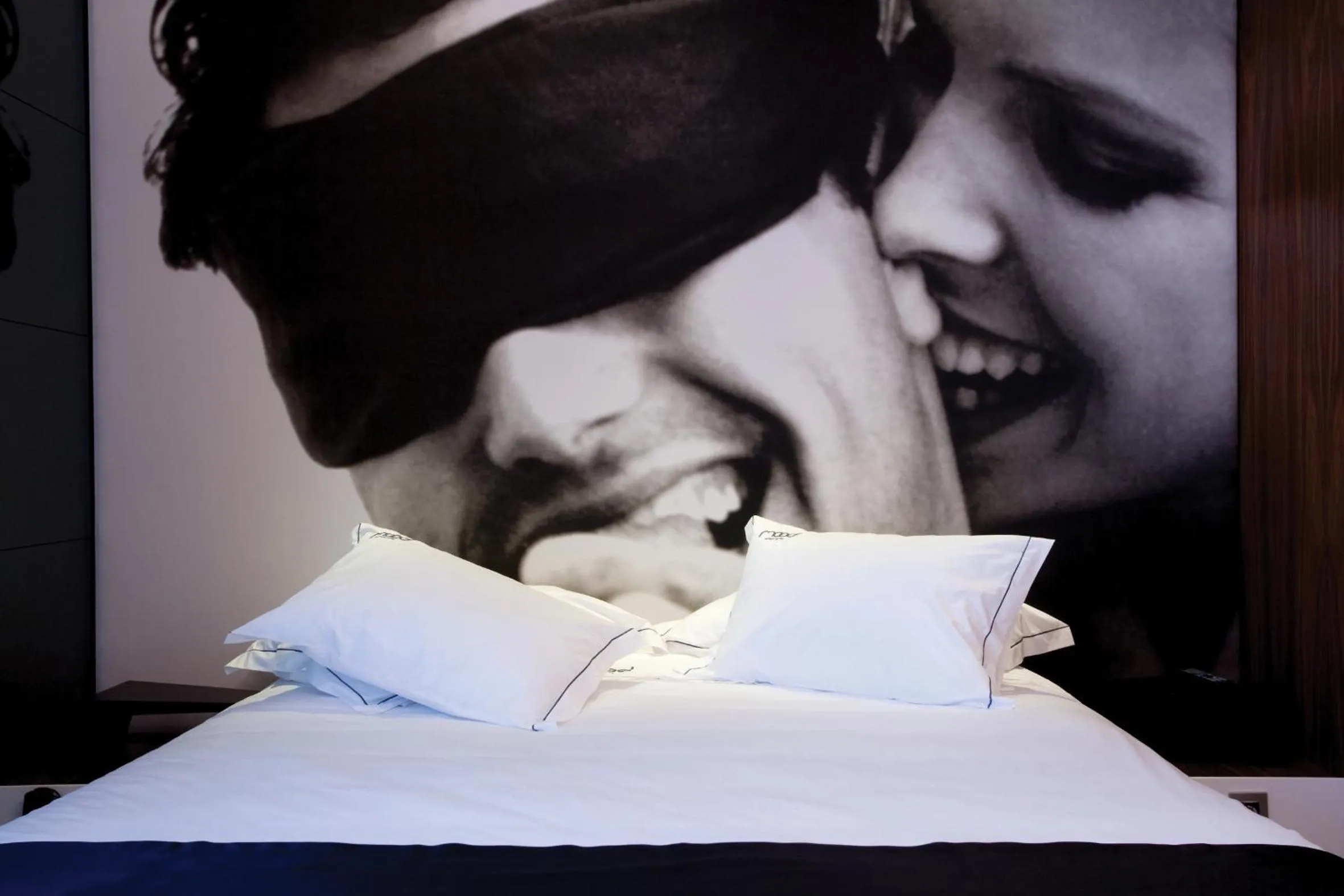 Bed in Mood - Private Suites