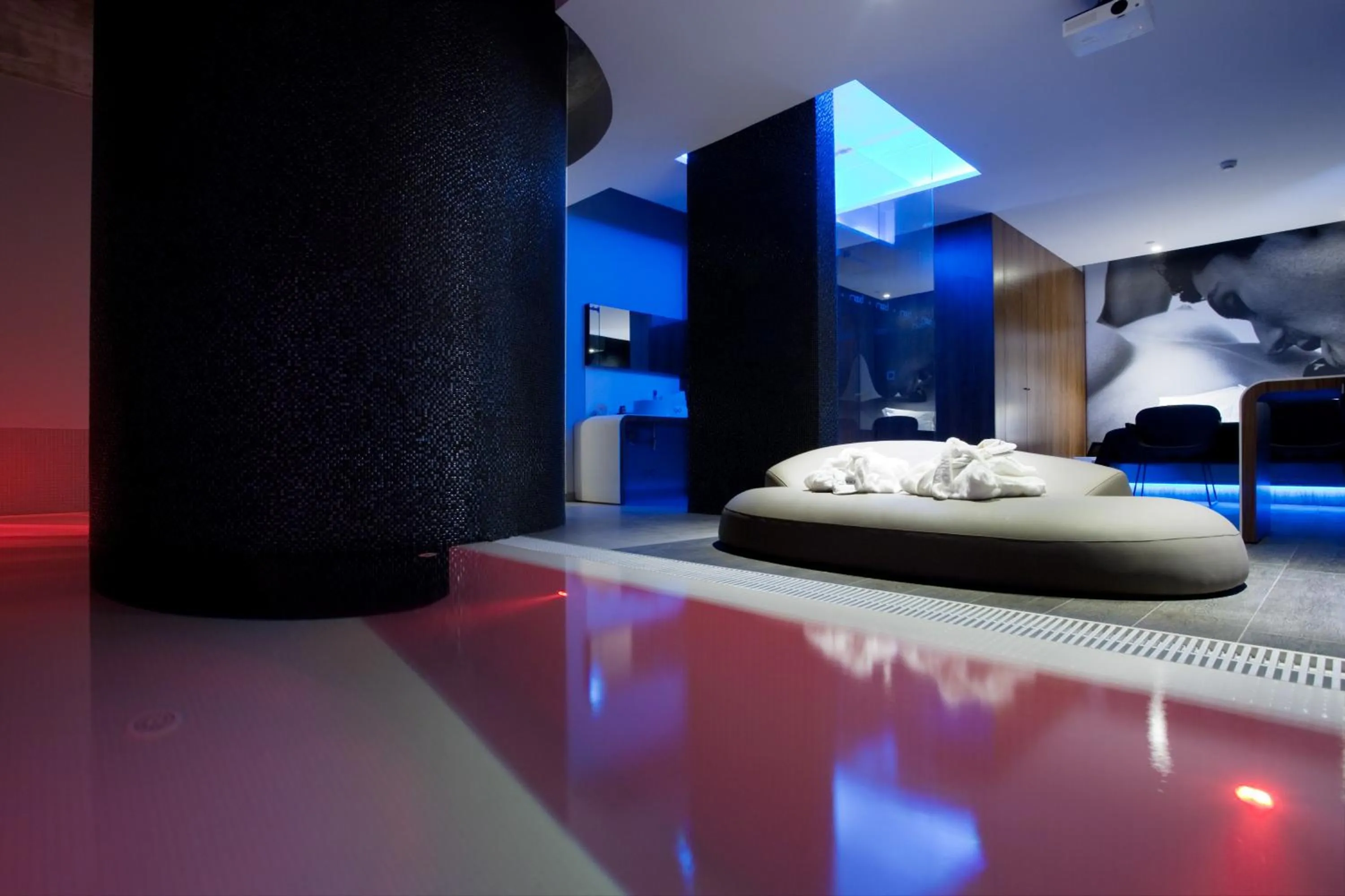 Bed in Mood - Private Suites