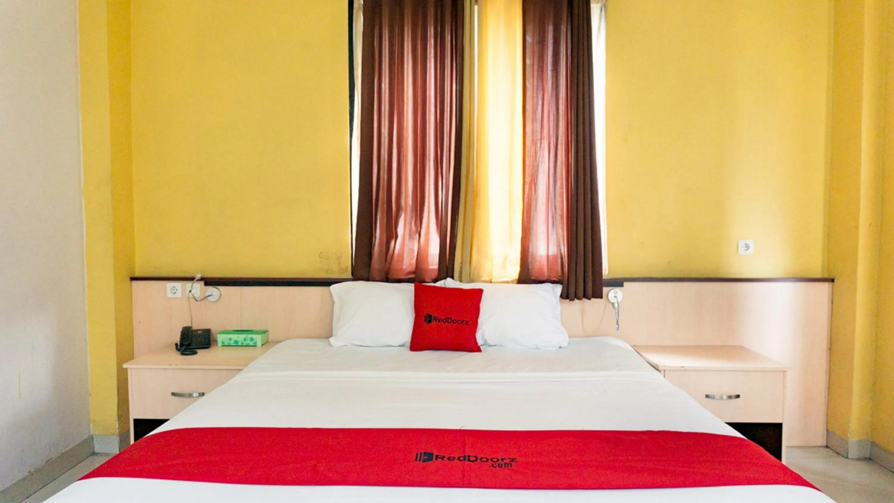 Bed in RedDoorz near Pelabuhan Jayapura