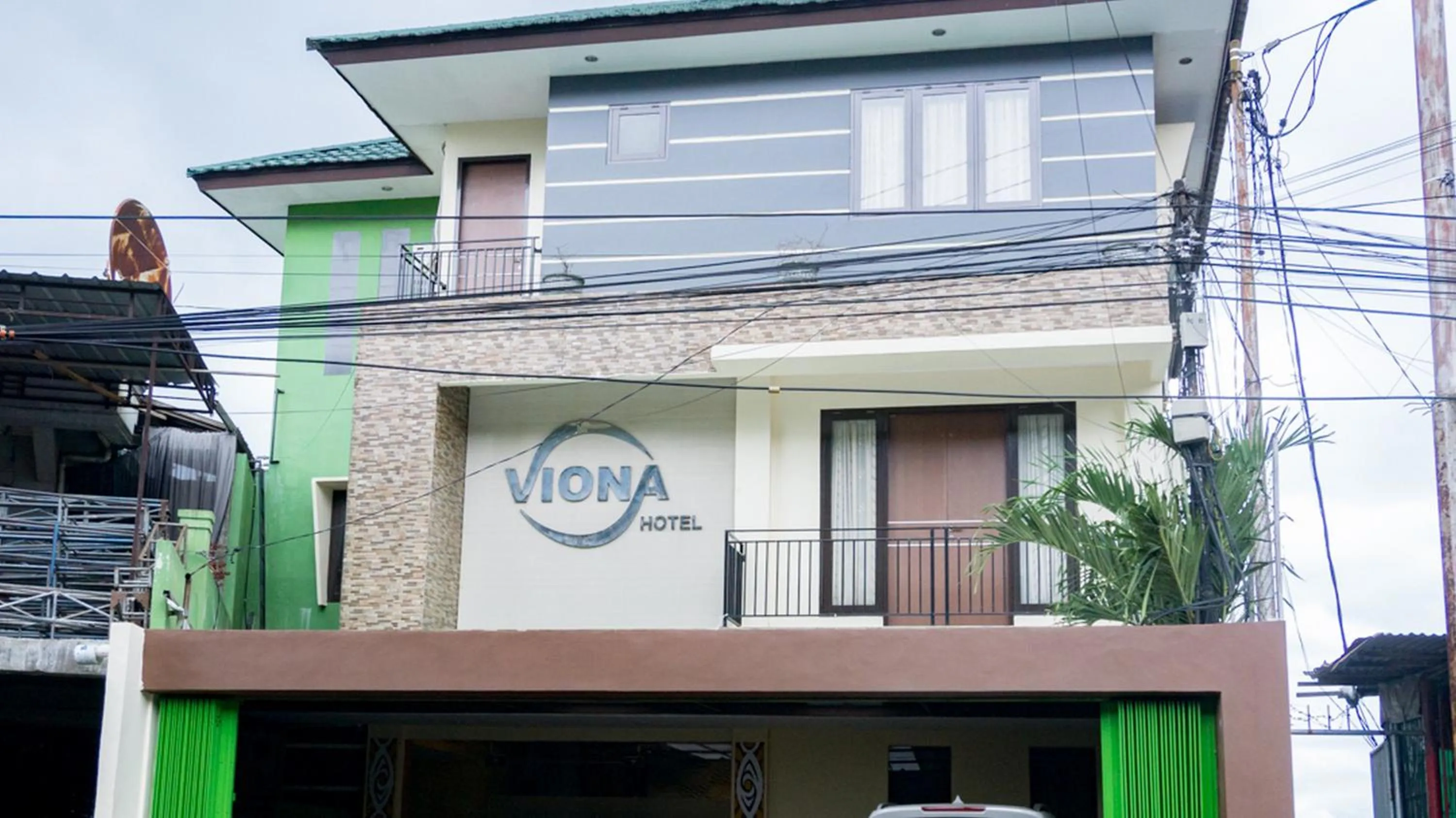 Property logo or sign in RedDoorz near Pelabuhan Jayapura