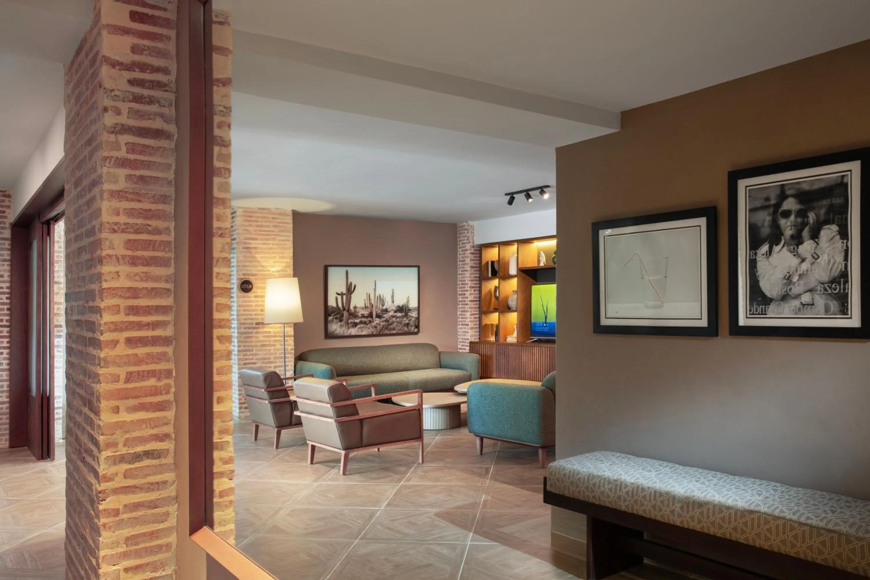 Library in Camp David Ranch