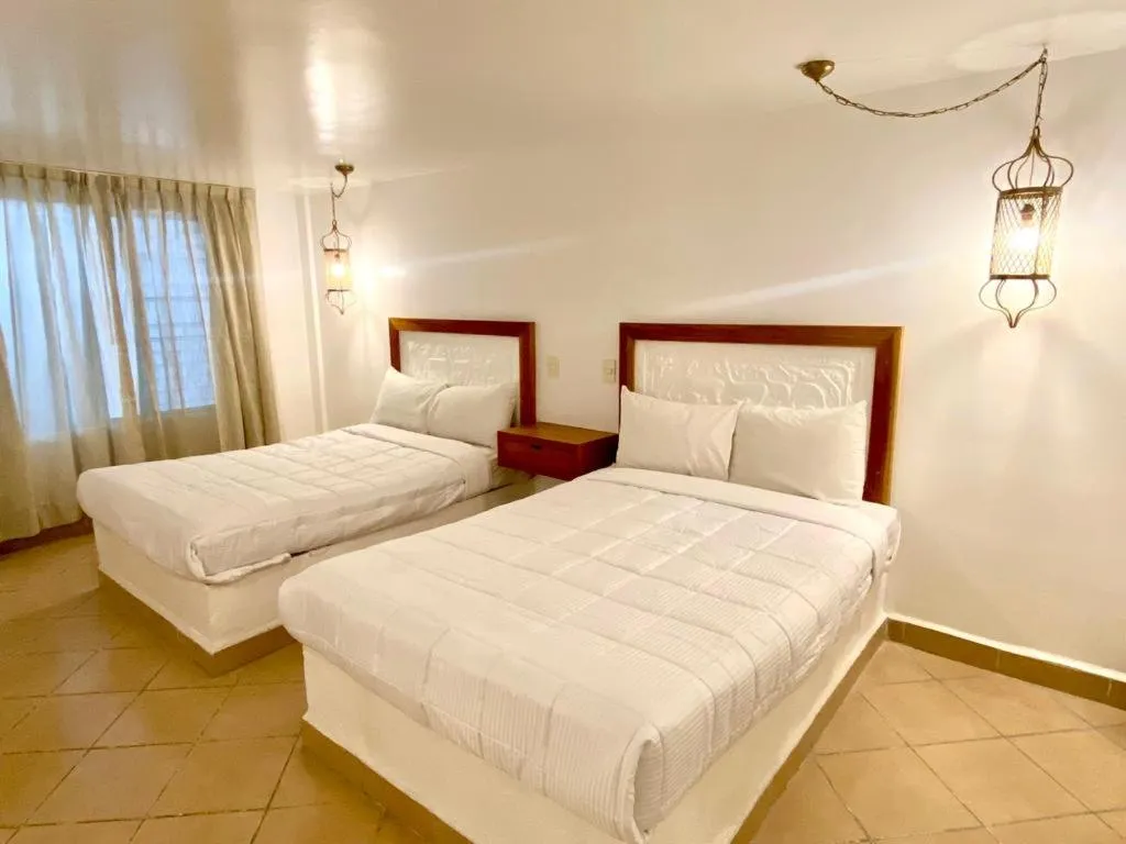 Double Room with Two Double Beds - single occupancy in Aldea del Bazar