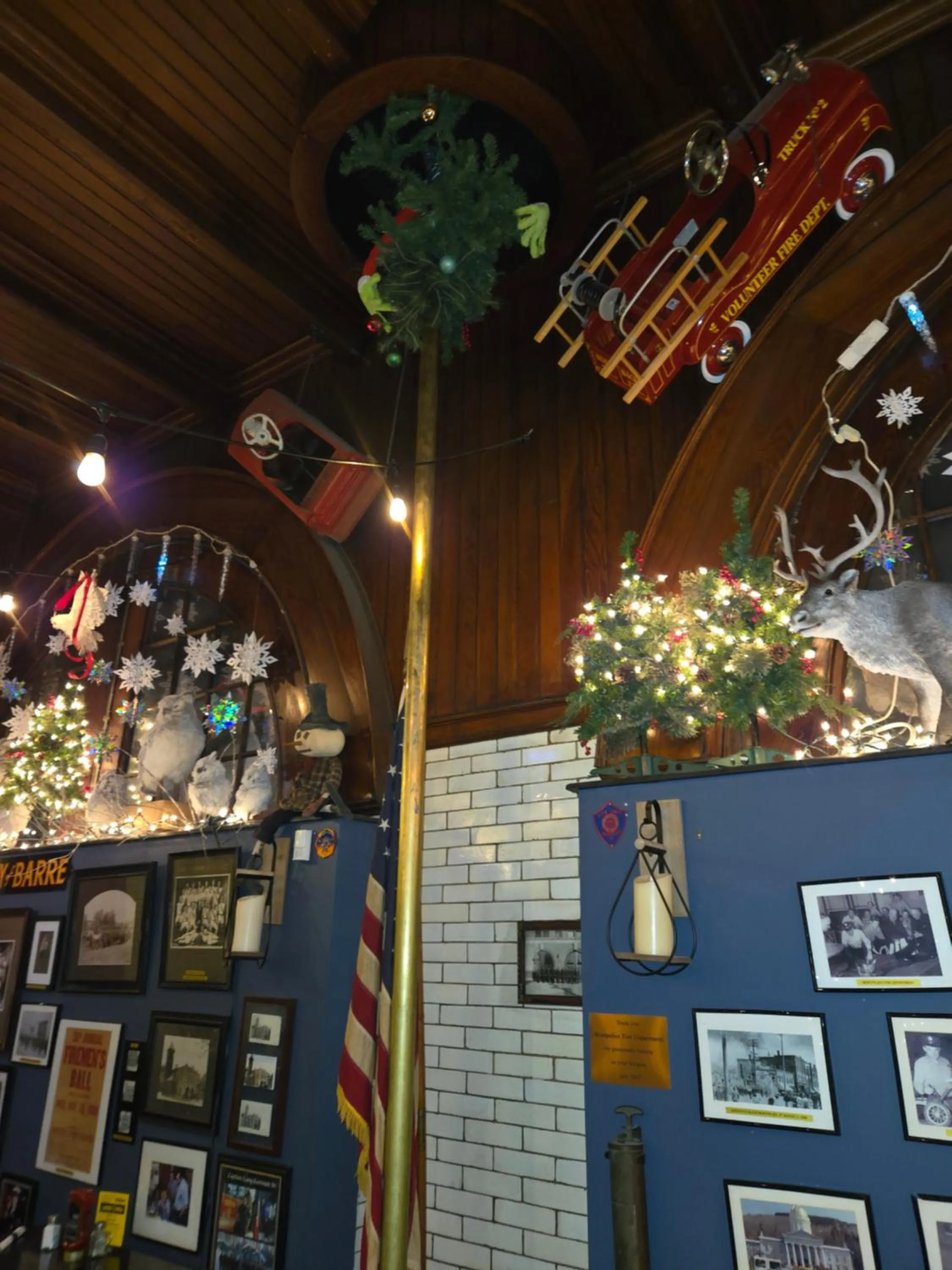 Restaurant/places to eat in Firehouse Inn