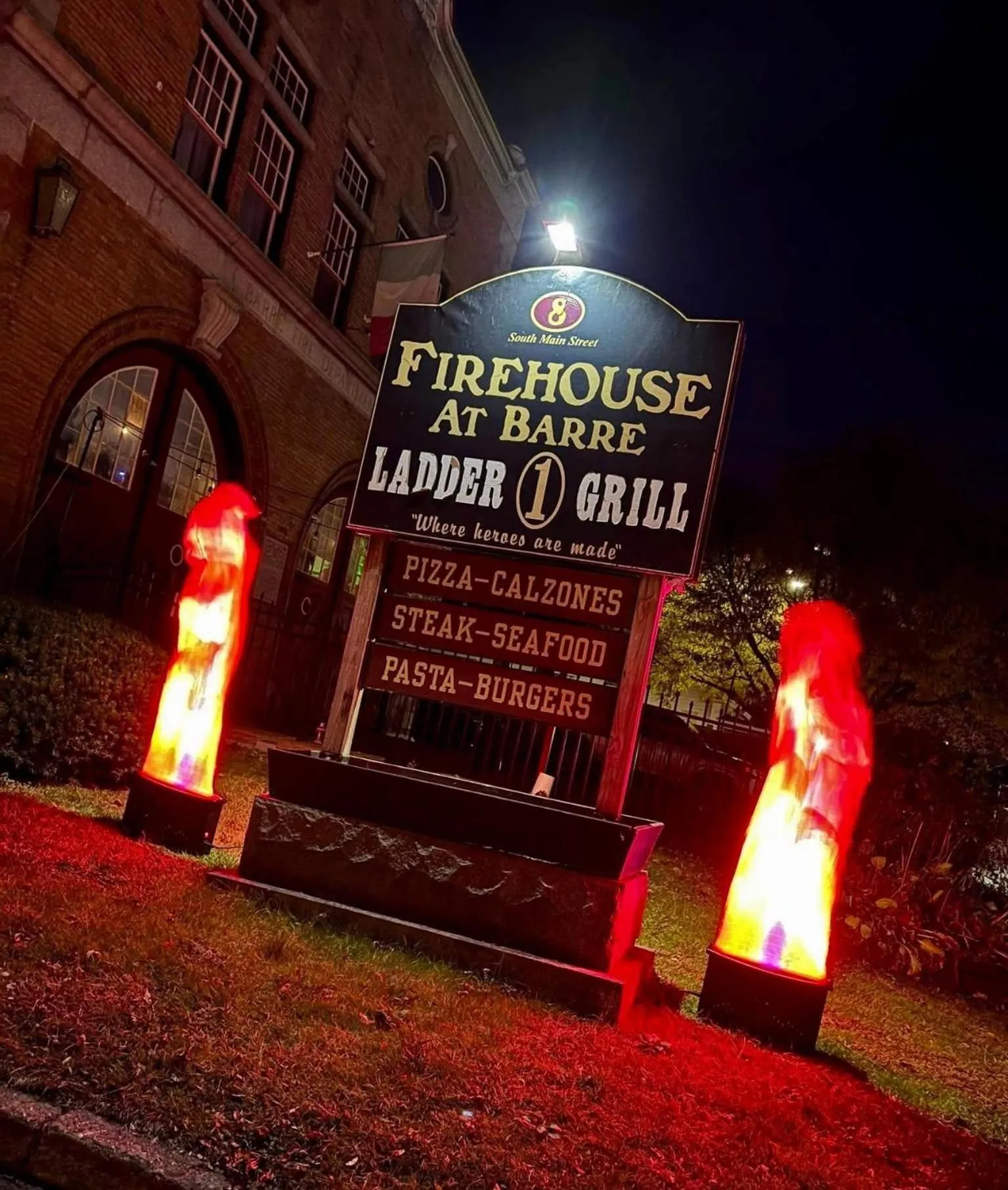 Restaurant/places to eat in Firehouse Inn