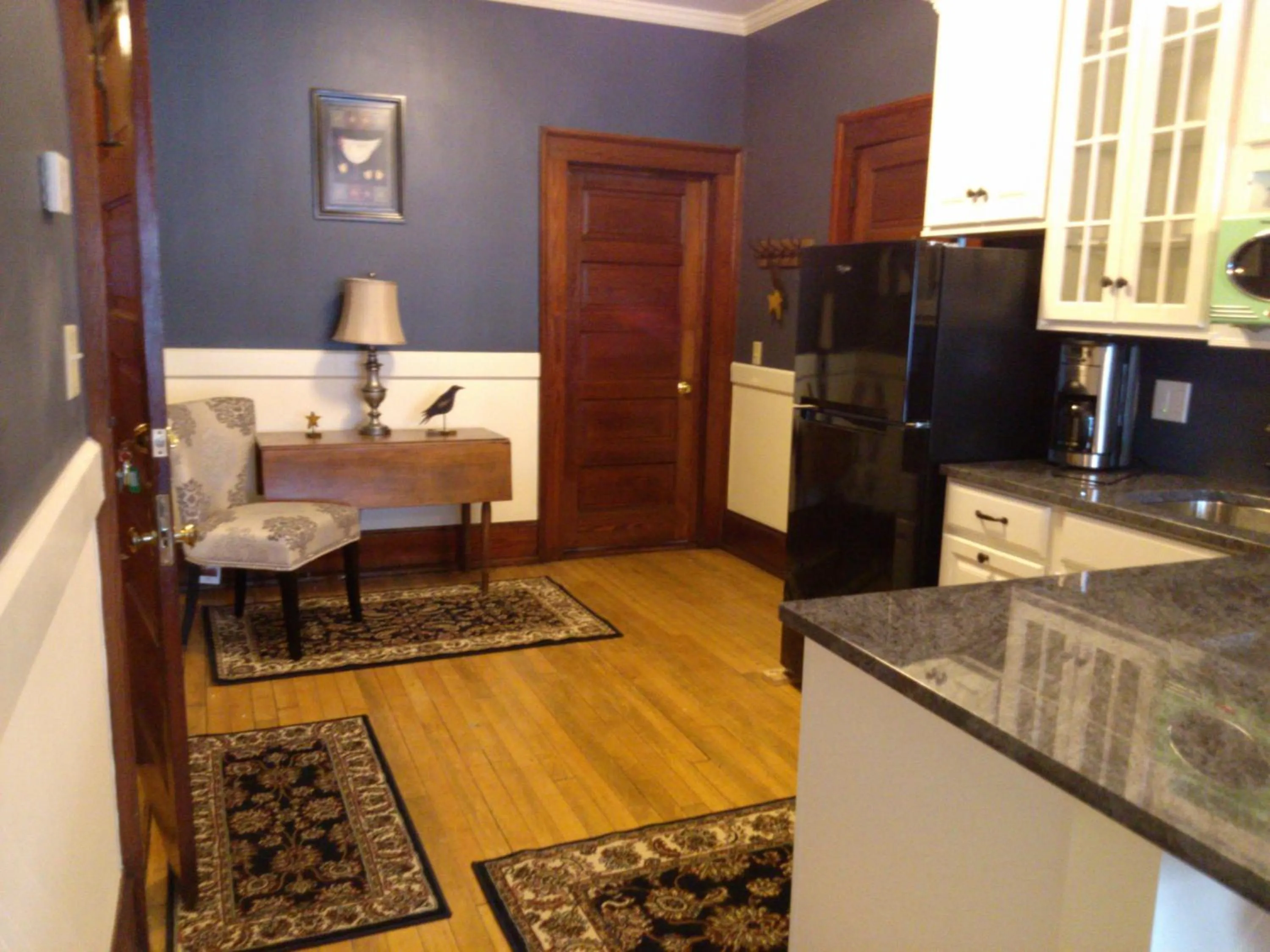 Kitchen or kitchenette in Firehouse Inn