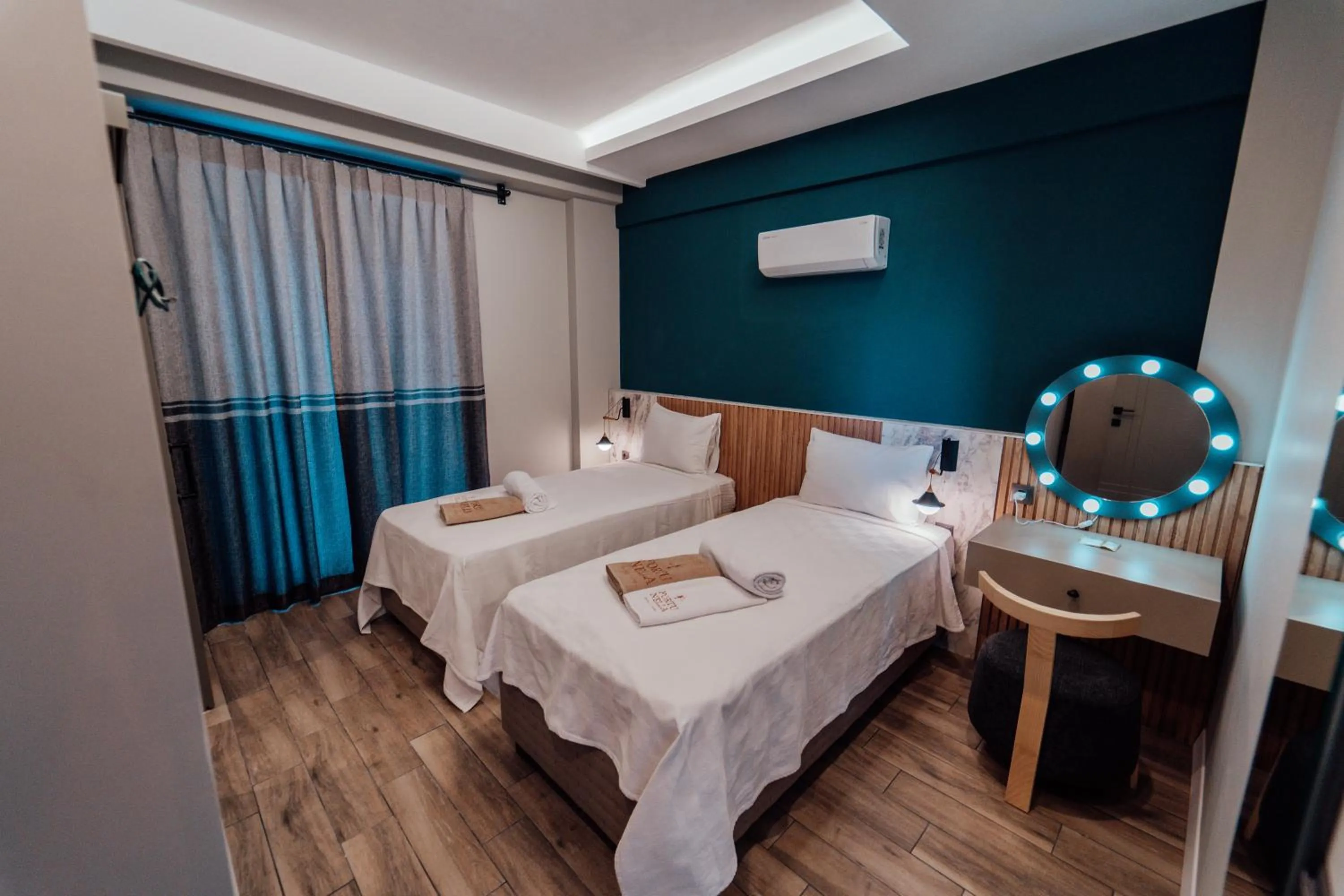 Bedroom, Bed in Fortunella Suites