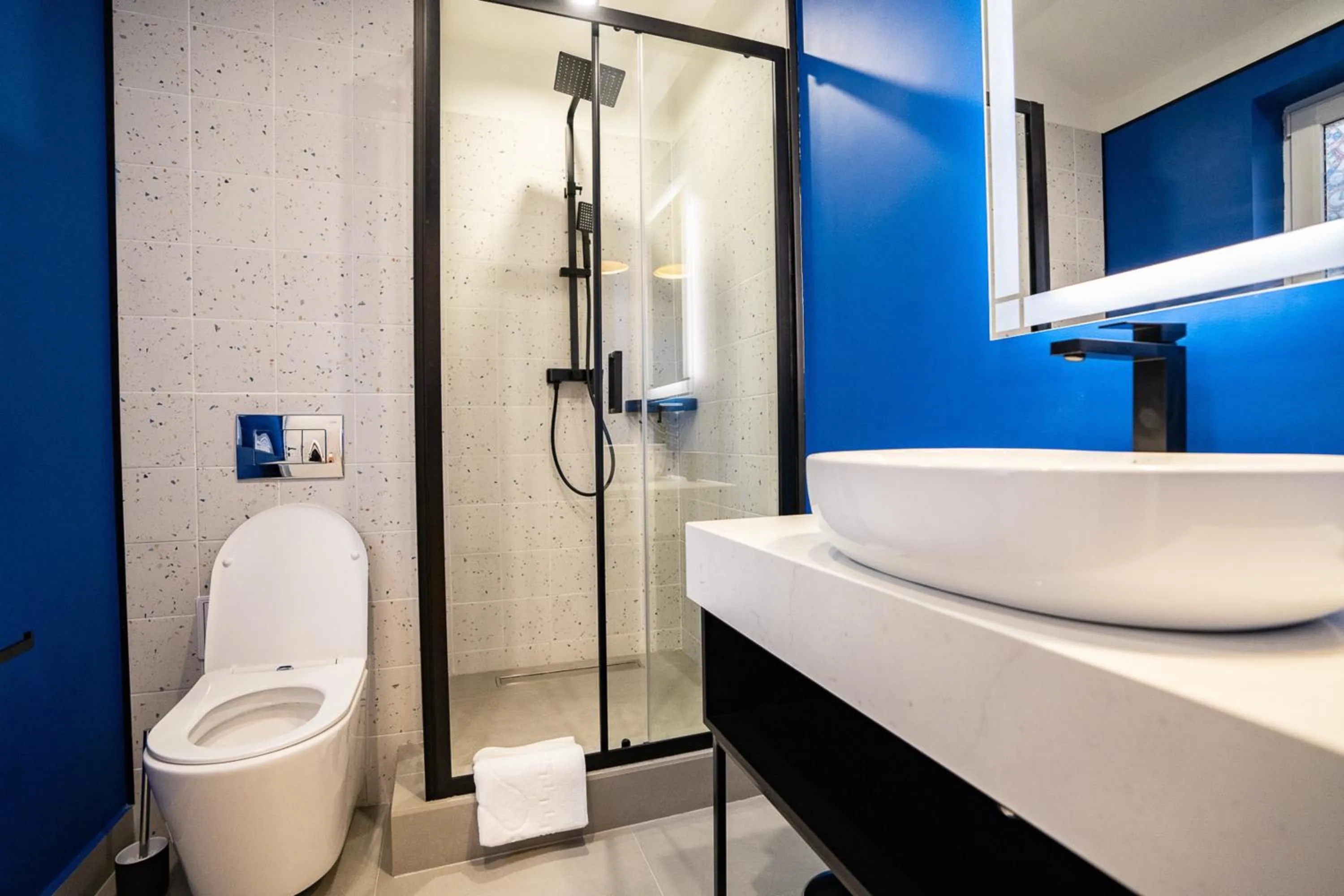 Bathroom in Emil Balaban Luxury Apart-Hotel