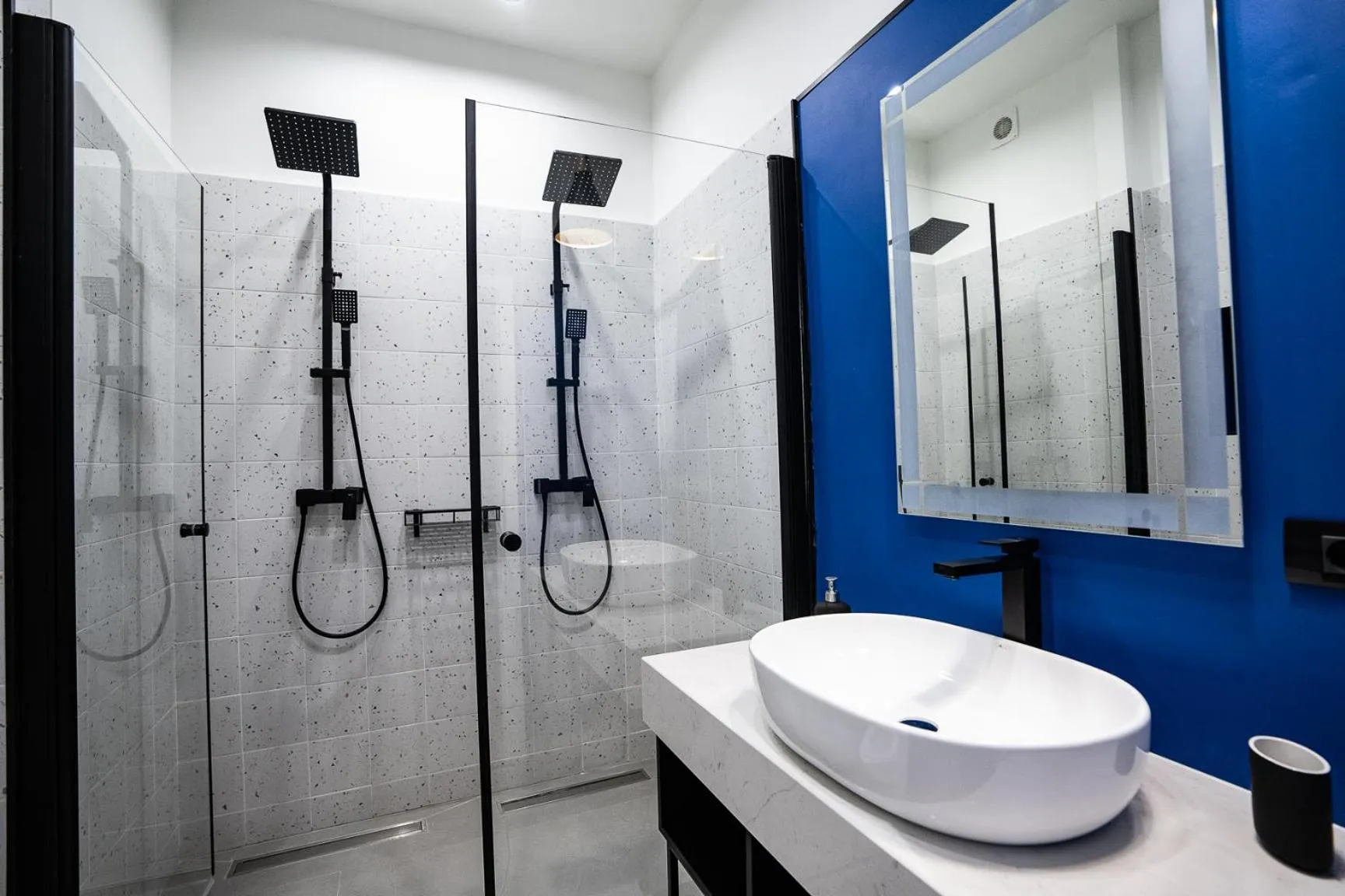 Bathroom in Emil Balaban Luxury Apart-Hotel