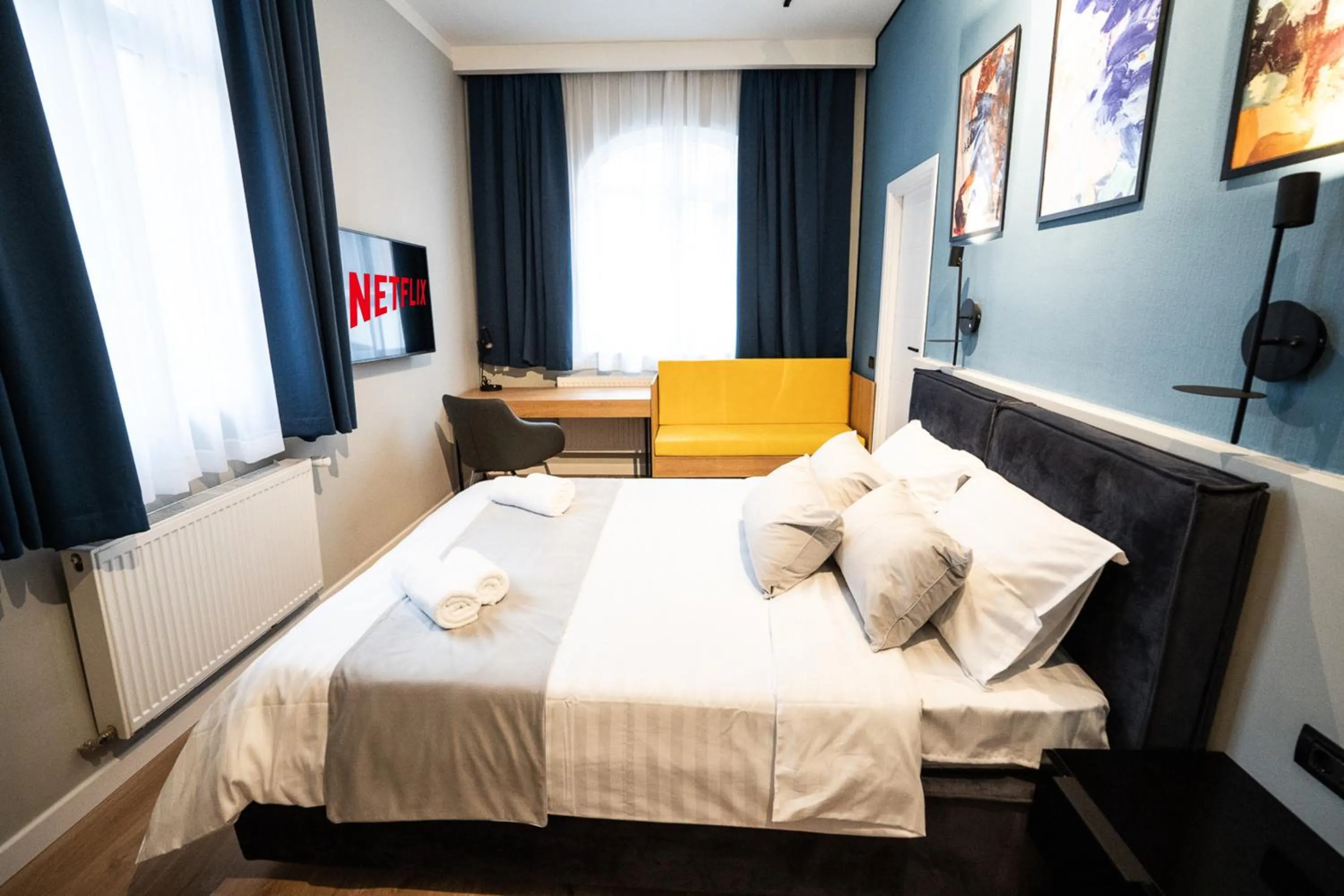 Bedroom, Bed in Emil Balaban Luxury Apart-Hotel