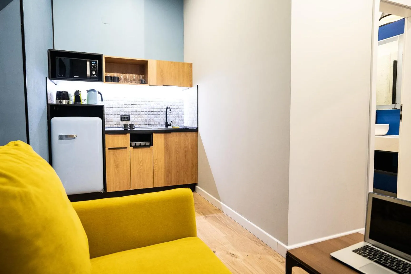 Kitchen or kitchenette in Emil Balaban Luxury Apart-Hotel