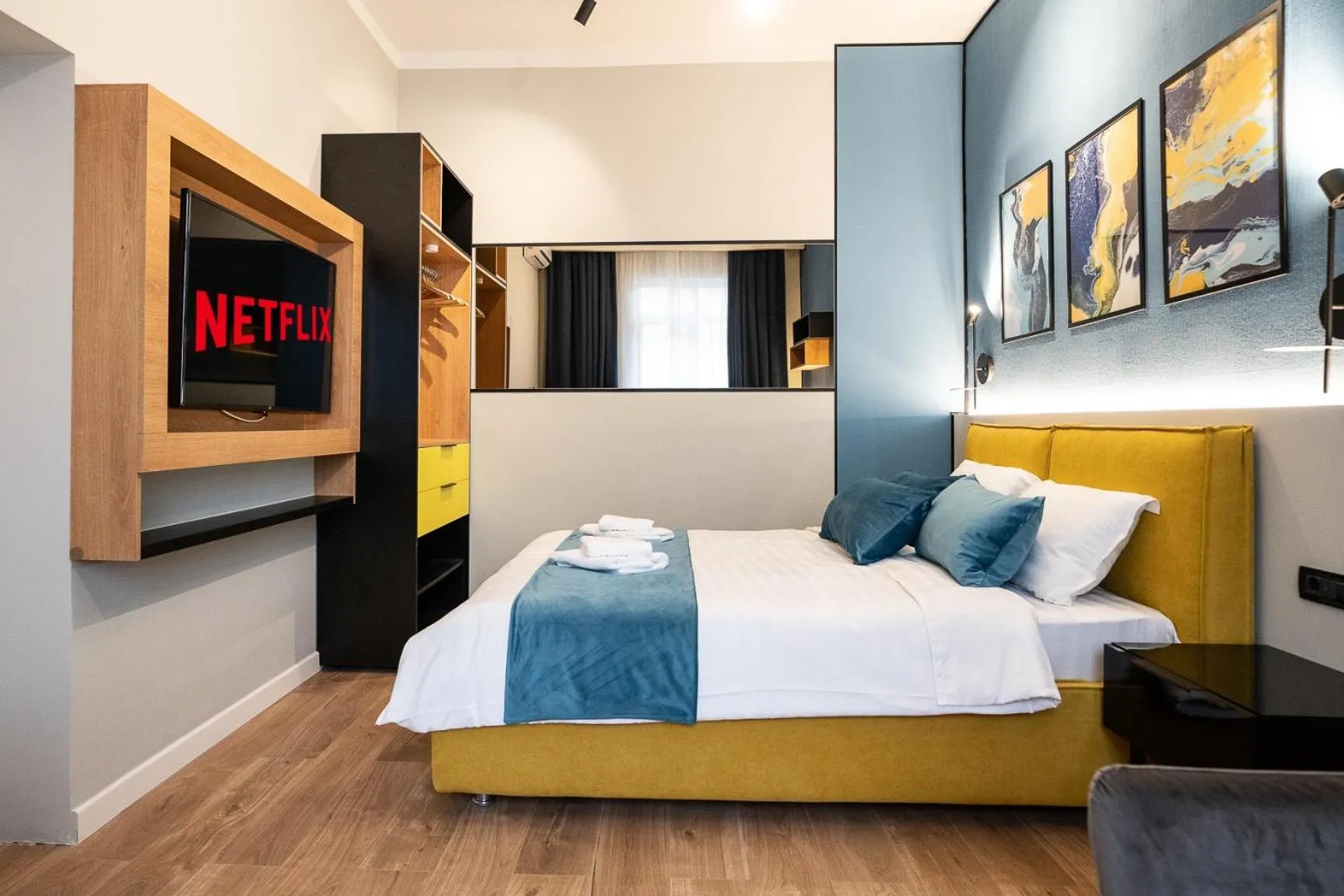 Bed in Emil Balaban Luxury Apart-Hotel