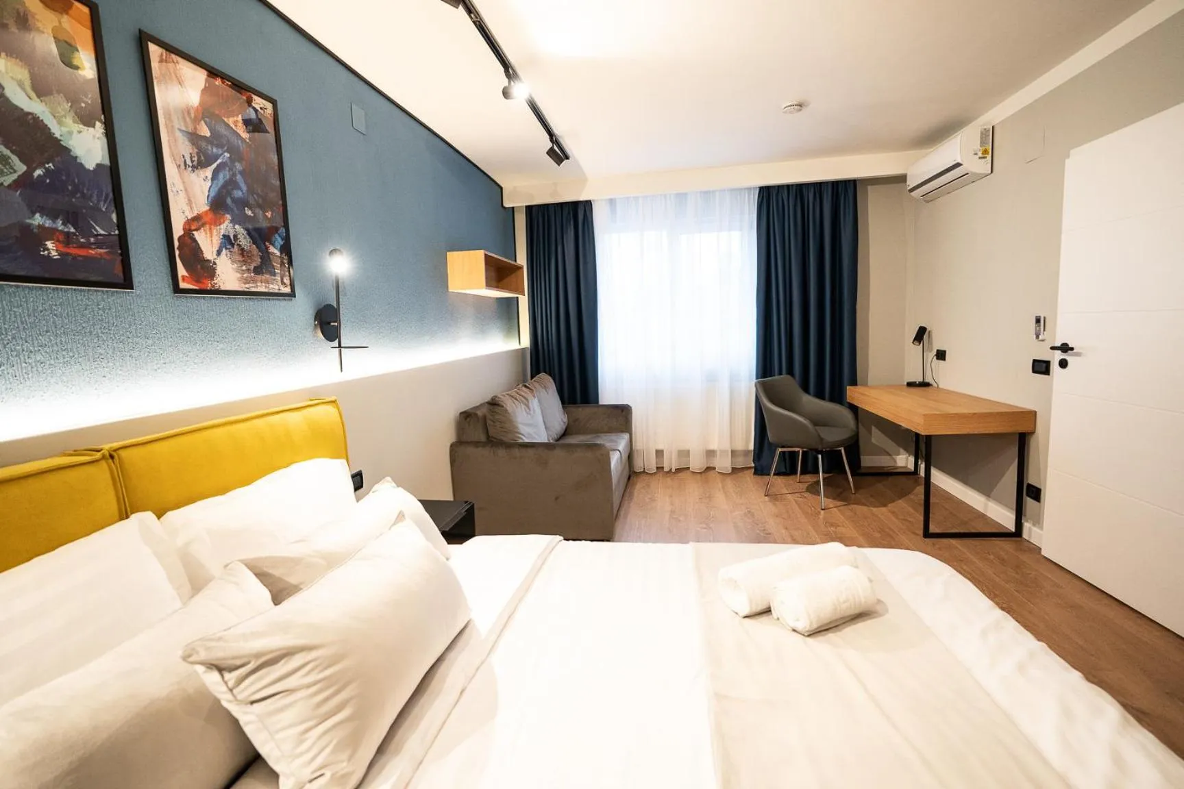 Bedroom, Bed in Emil Balaban Luxury Apart-Hotel