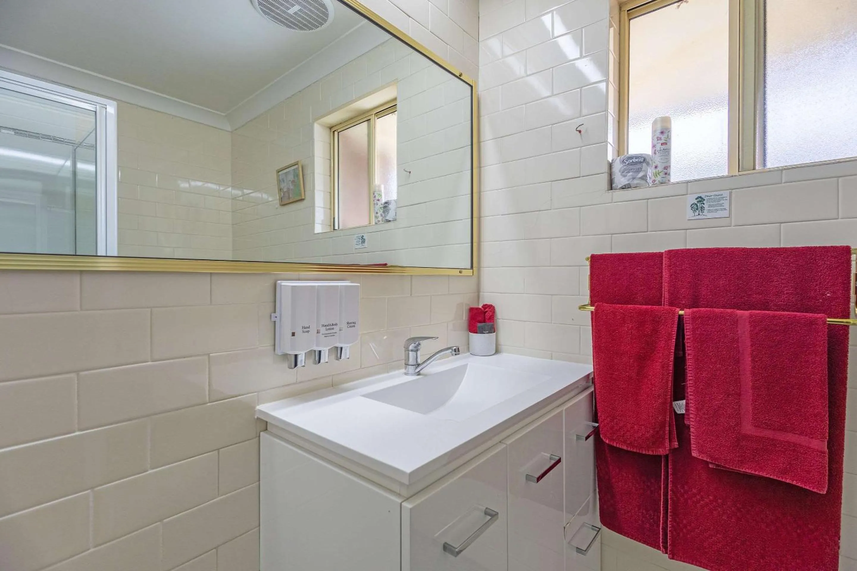Bedroom in Shearing Shed Motor Inn