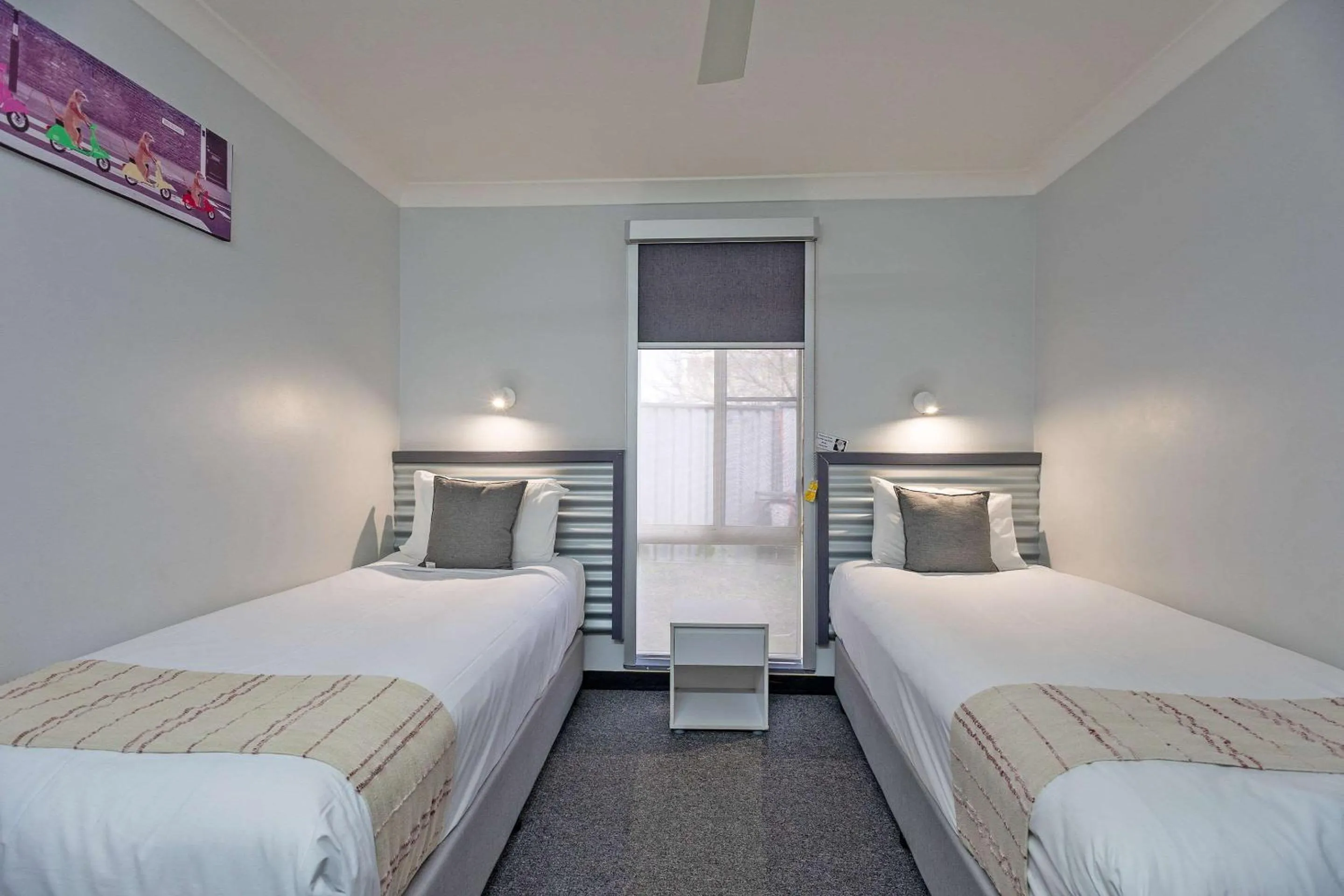 Bedroom, Bed in Shearing Shed Motor Inn
