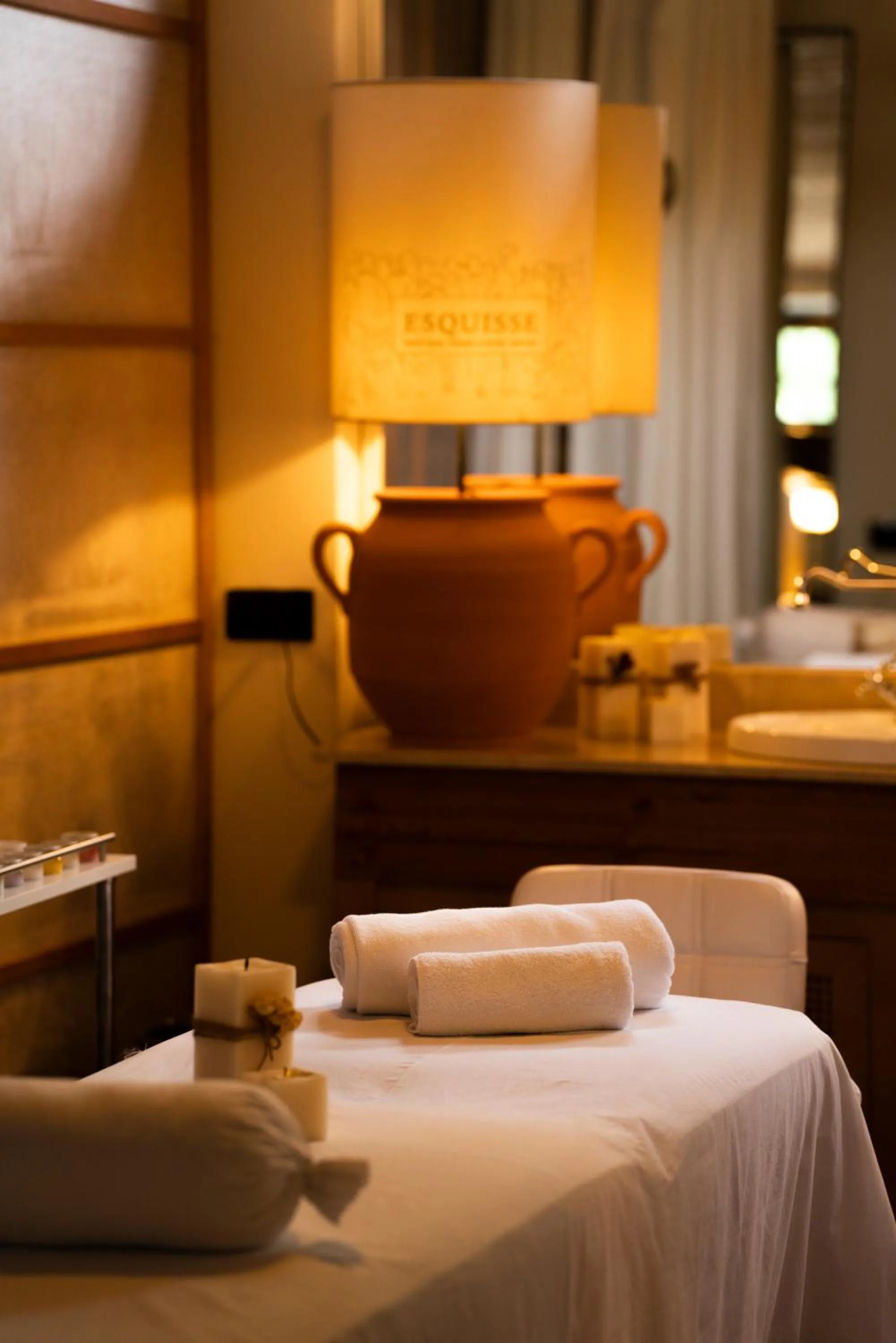 Massage in Esquisse Design Hotel