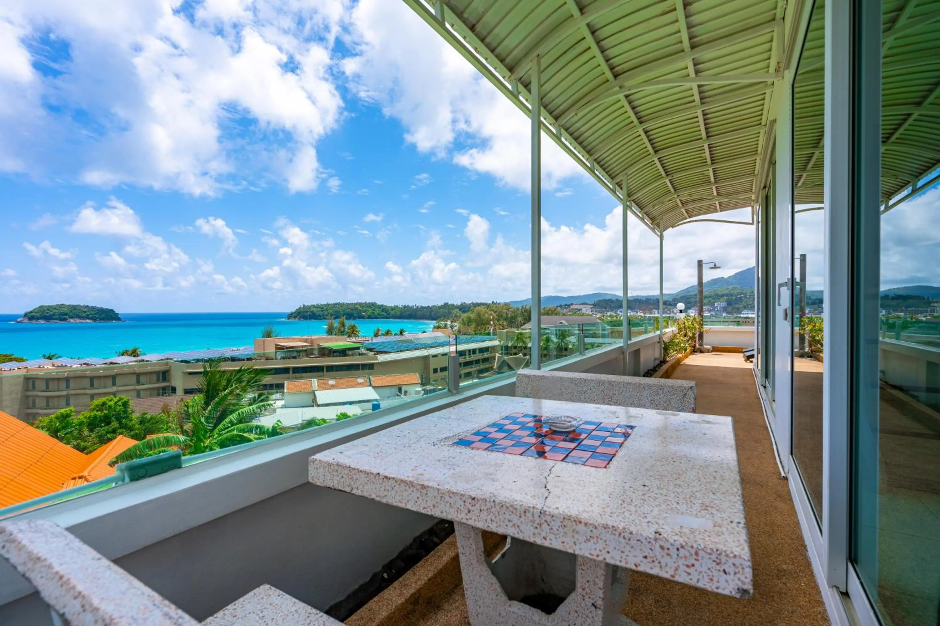 Seating area in Kata Hill Sea View Hotel