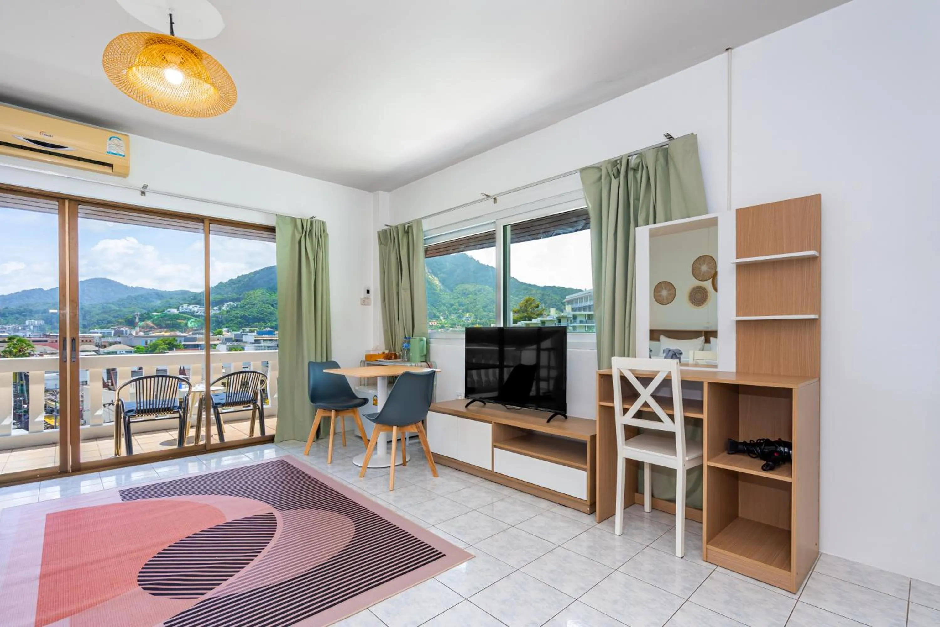 Mountain view in Kata Hill Sea View Hotel