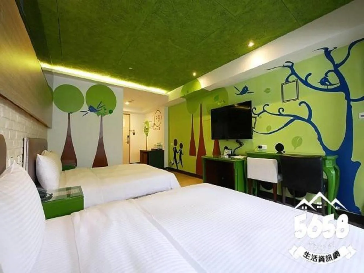 Bed in R8 Eco Hotel