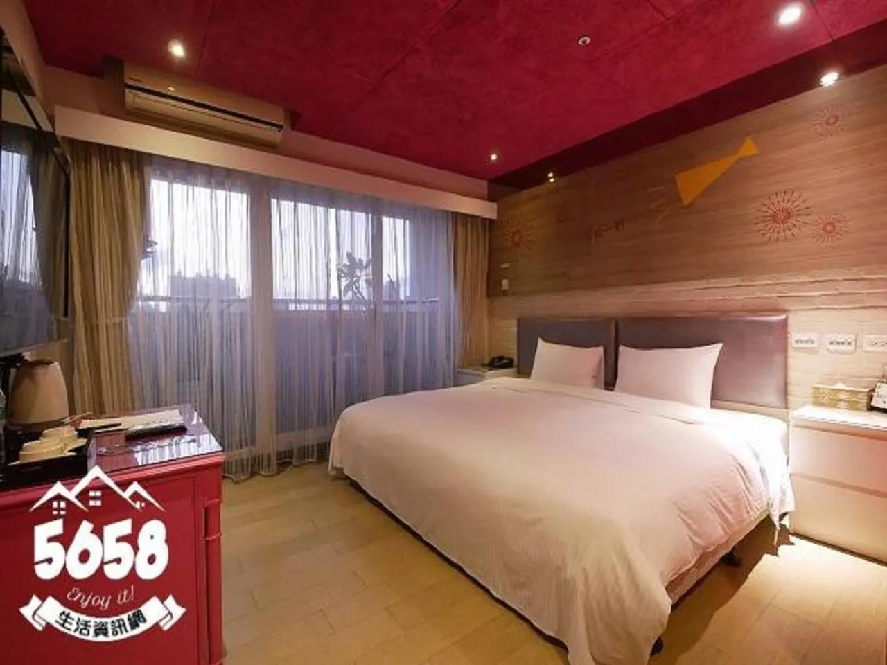 Bed in R8 Eco Hotel