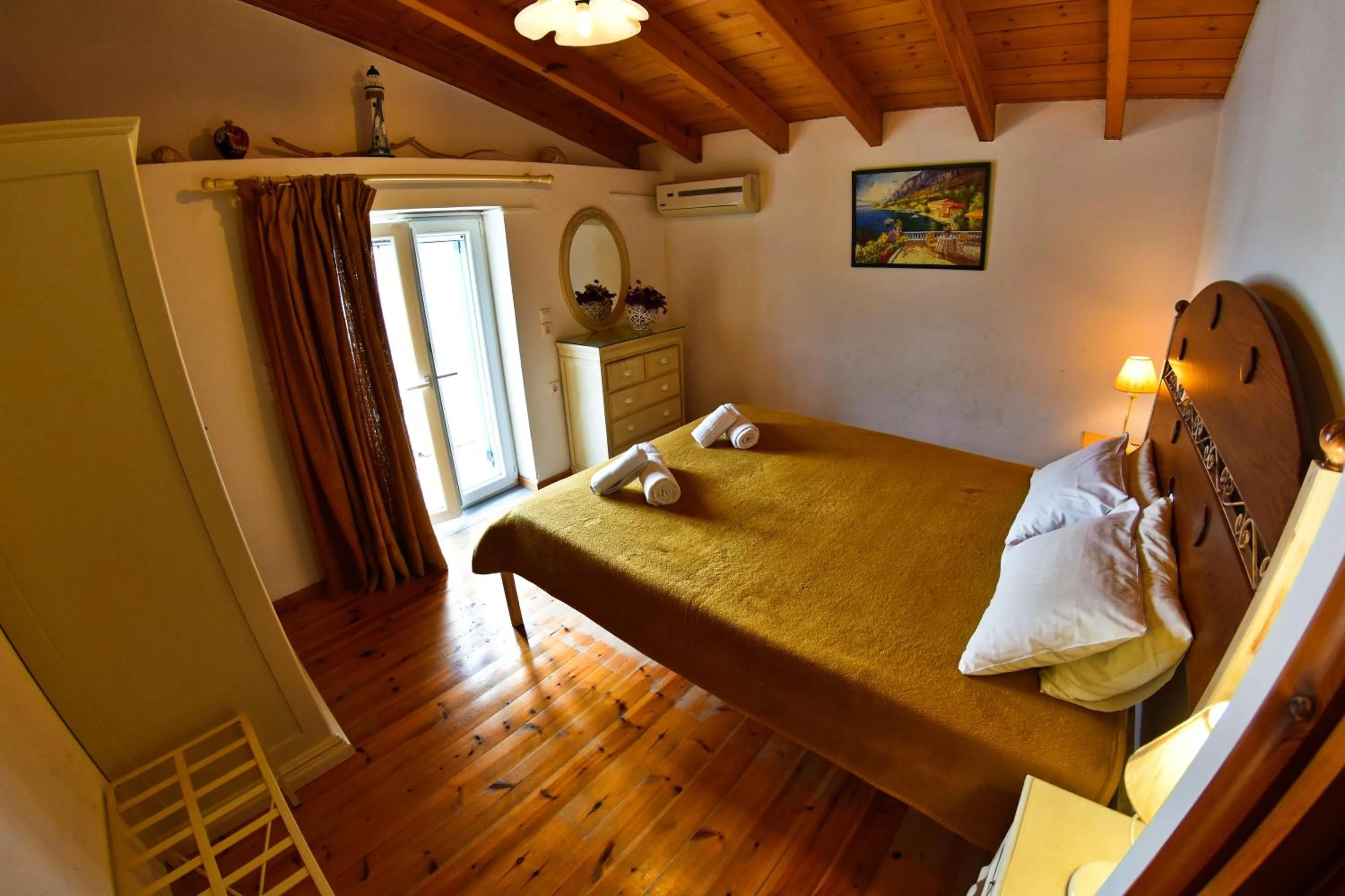 Bed in Delfini Resort