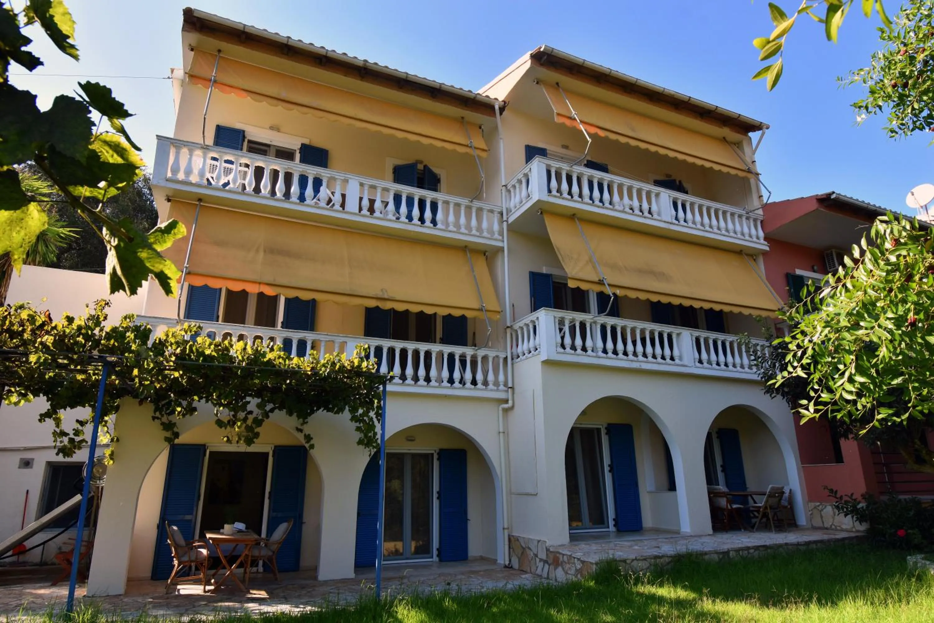 Property building in Delfini Resort