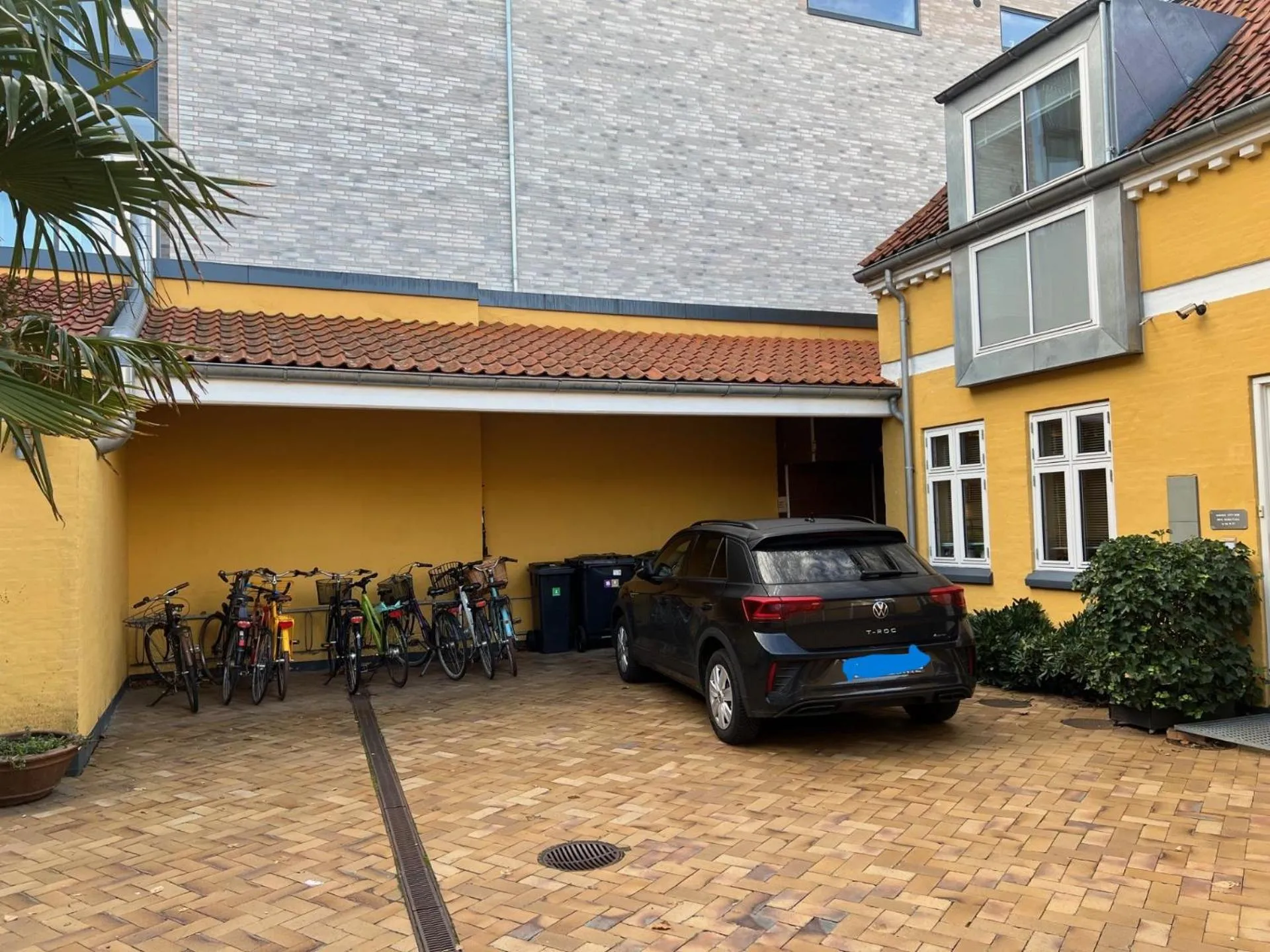 Parking in Odense City B&B