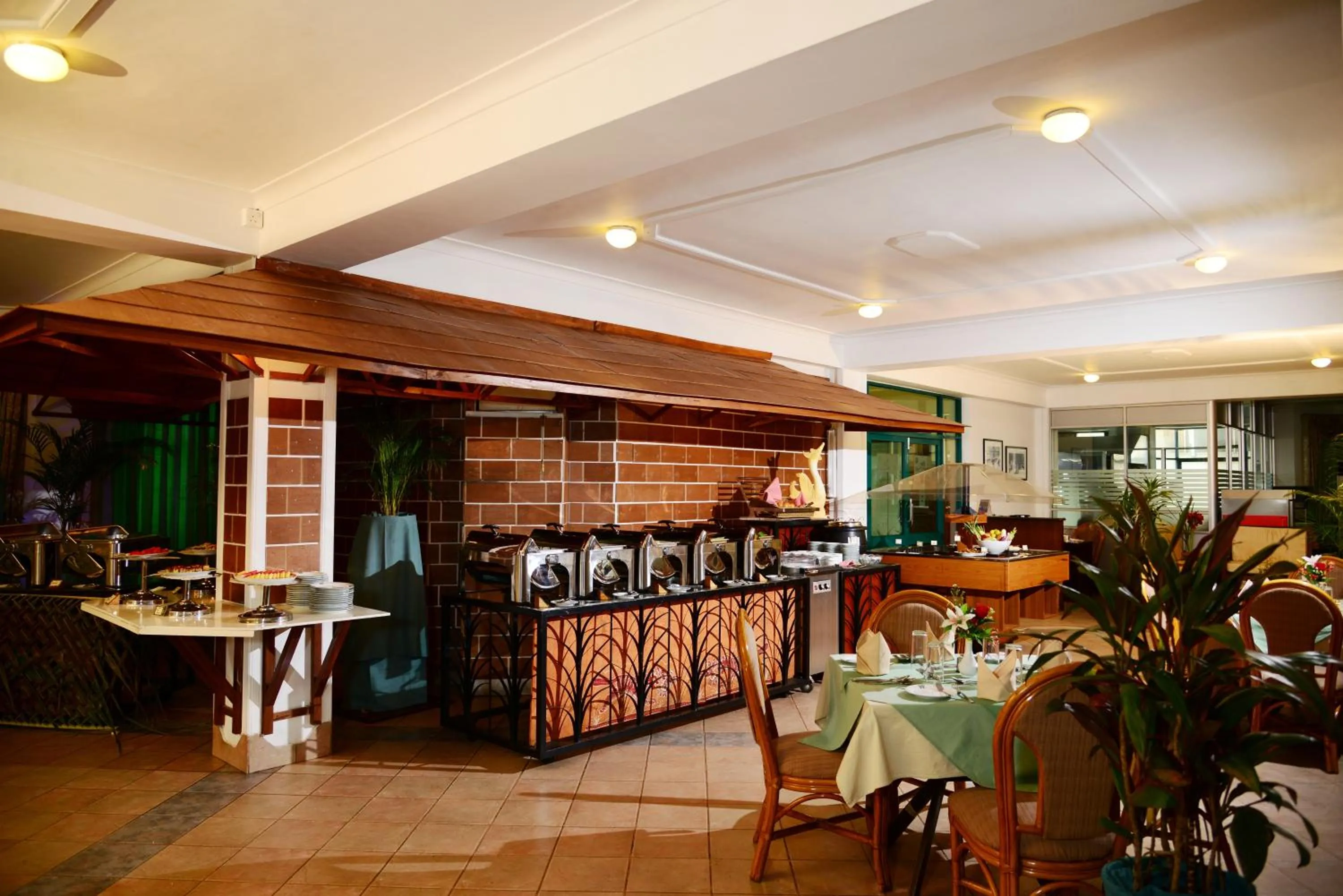 Restaurant/places to eat in The Royal Mall