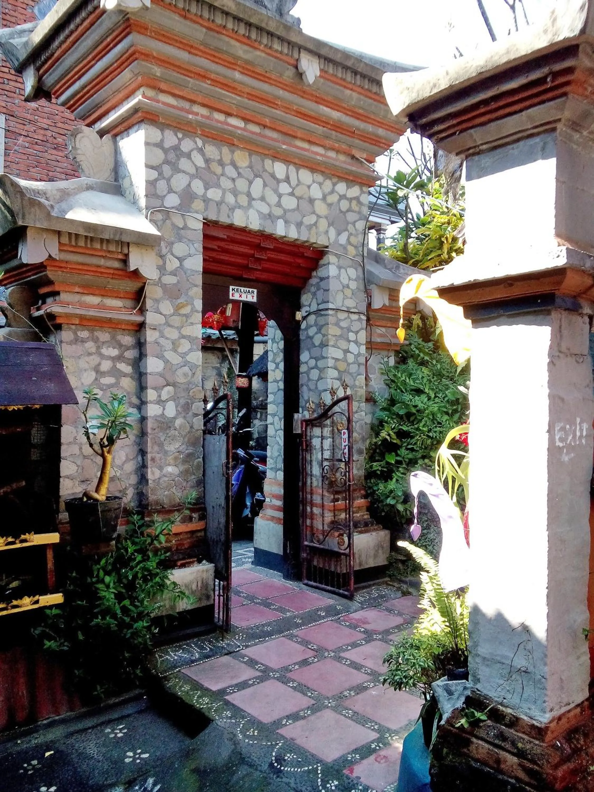 Facade/entrance in Arjuna Homestay Ubud
