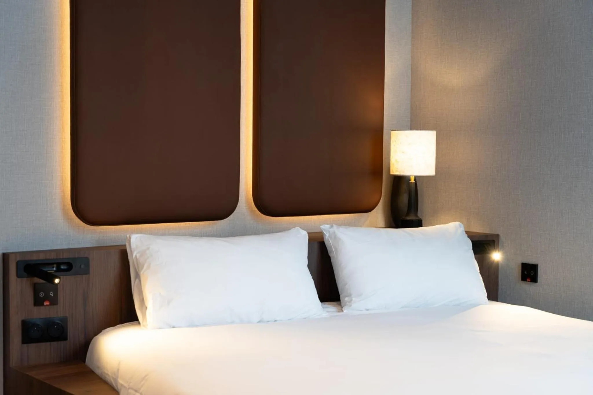 Bed in You Hotel Deauville - Handwritten Collection